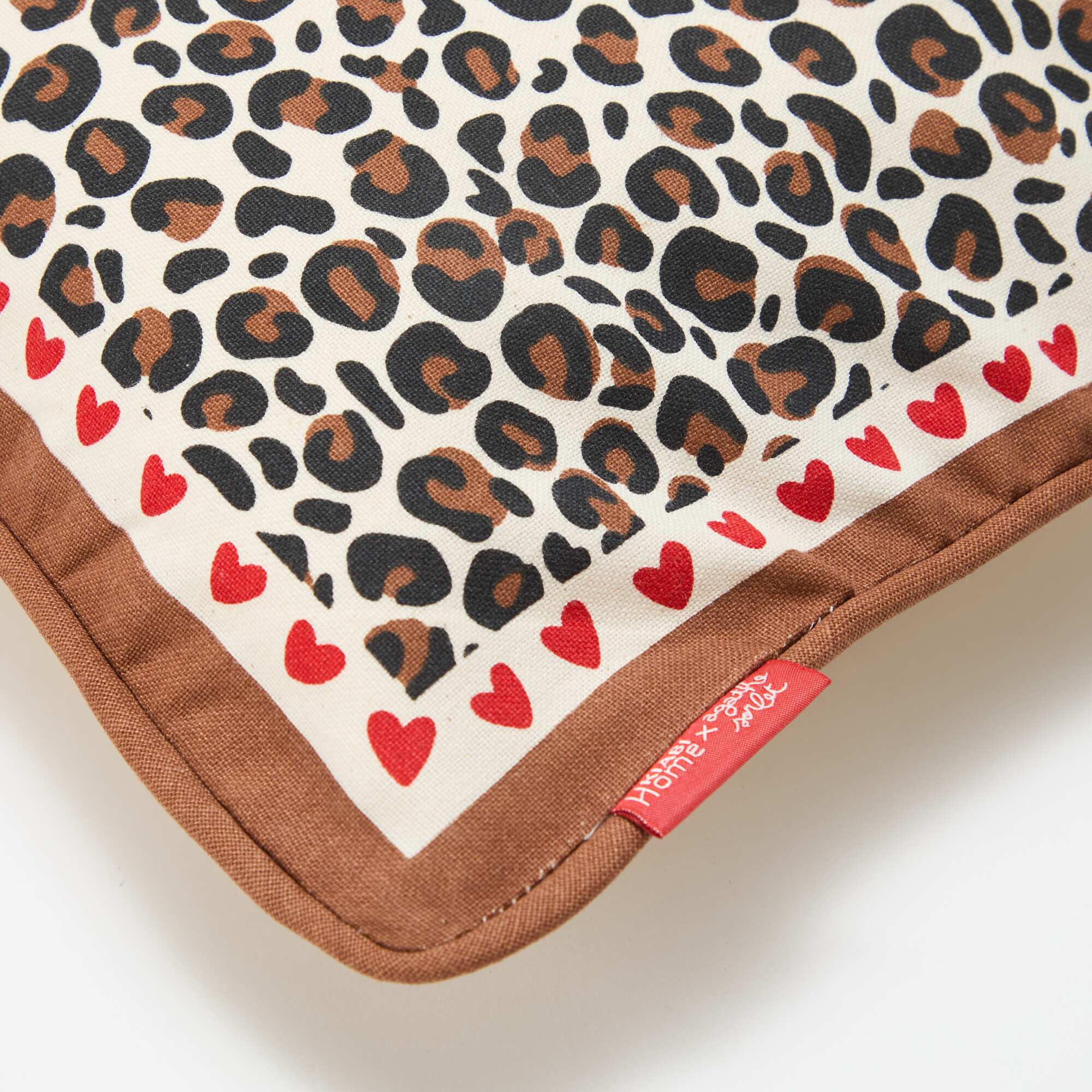 Agathe Sorlet x Kiabi Leopard Print Cushion Cover - 30 x 50 cm WHITE - Image 4
