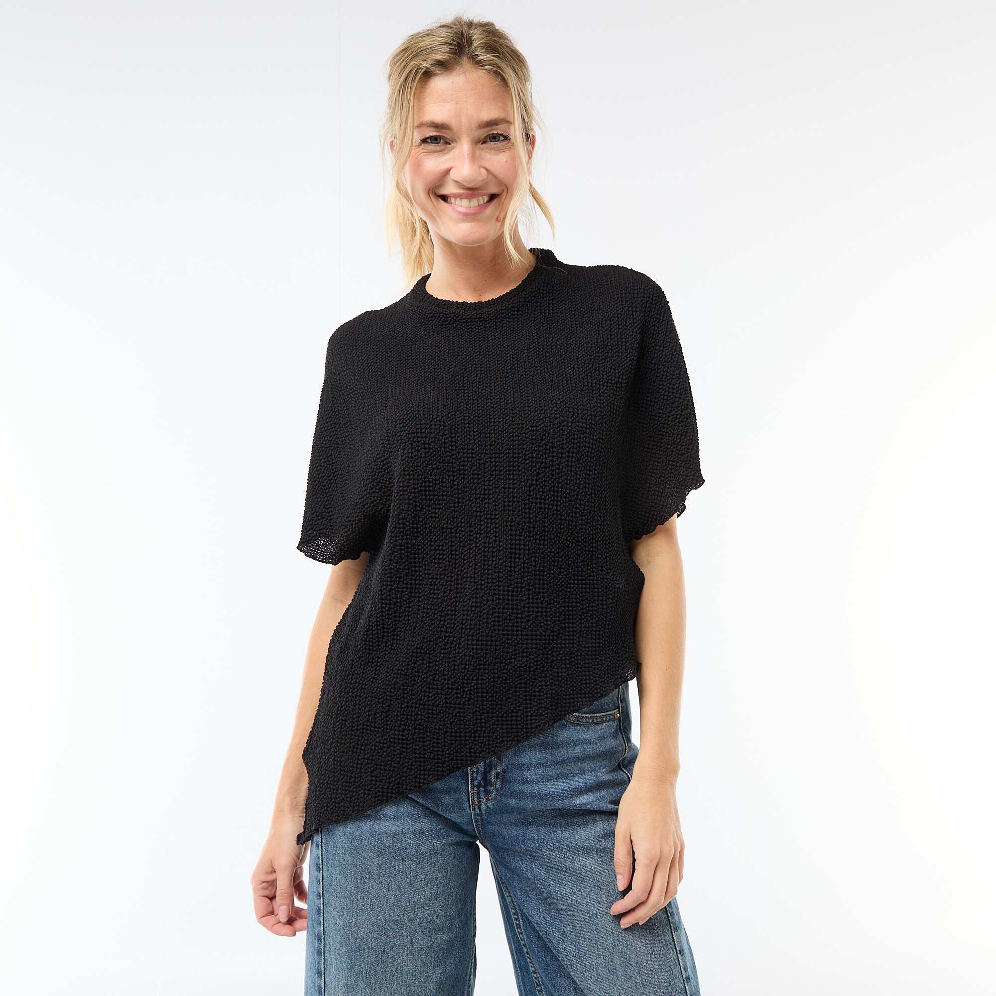 Asymmetric Hem Knit T-Shirt BLACK - Image 4