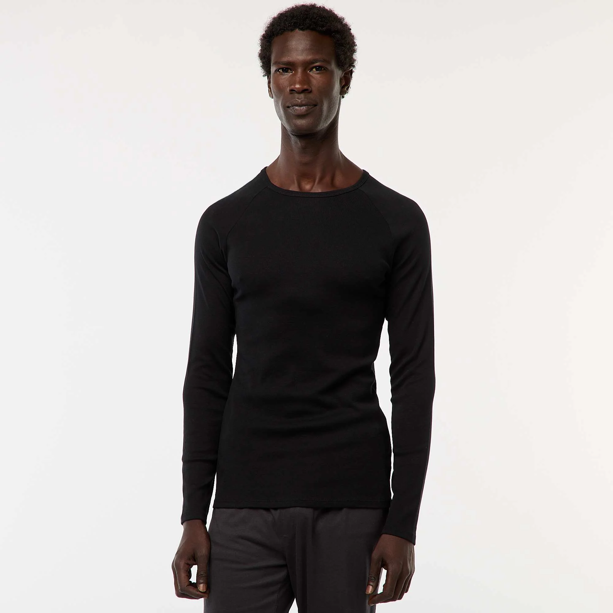 Basic Long-Sleeved Plain T-Shirts BLACK - Image 2