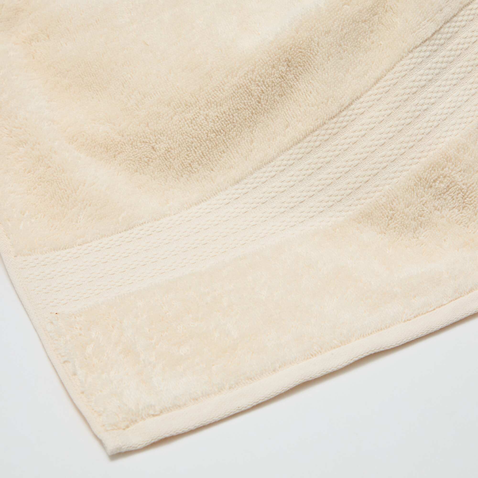 Bath towel (90x150 cm) - Kiabi Home WHITE - Image 3
