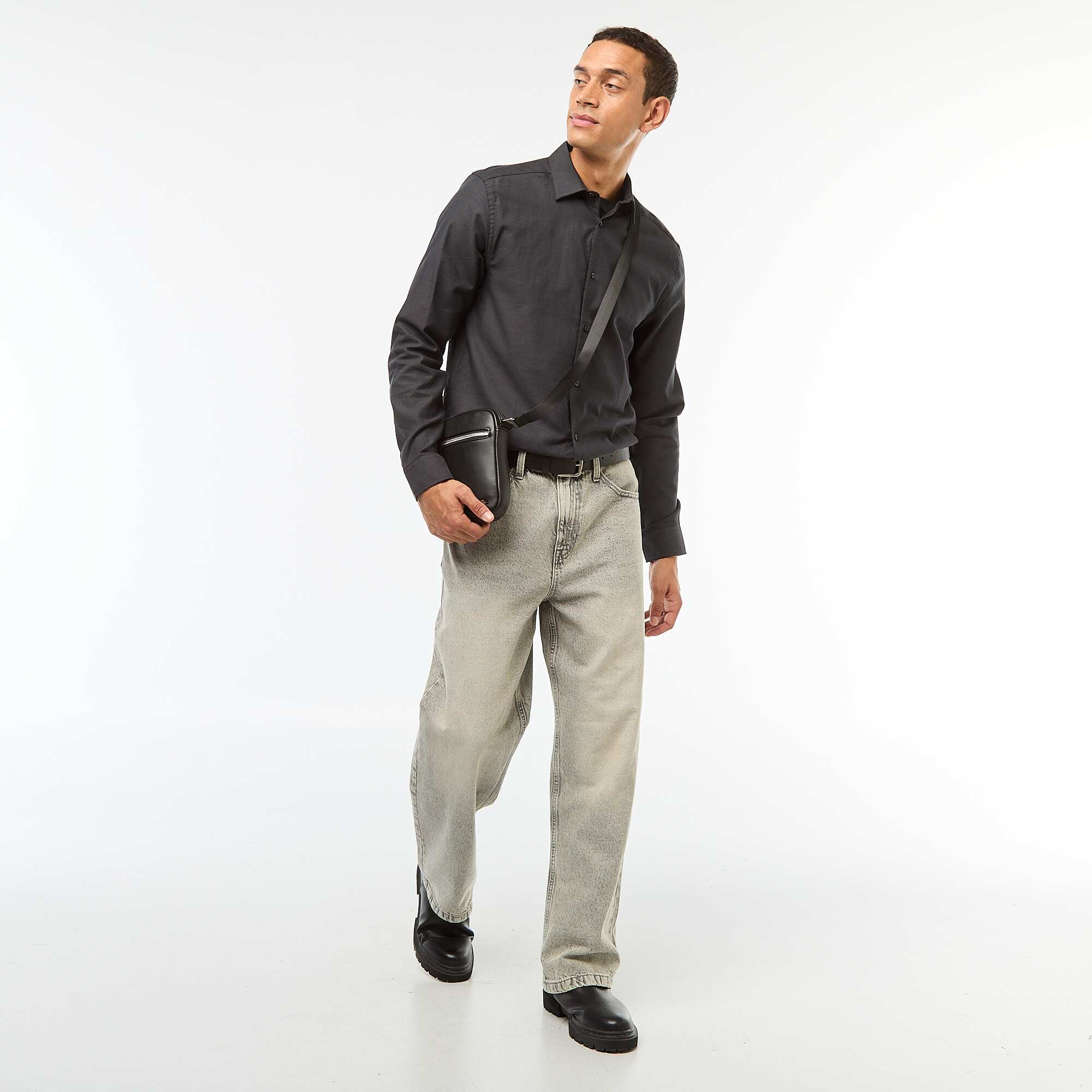 Block colour straight-cut shirt BLACK - Image 2