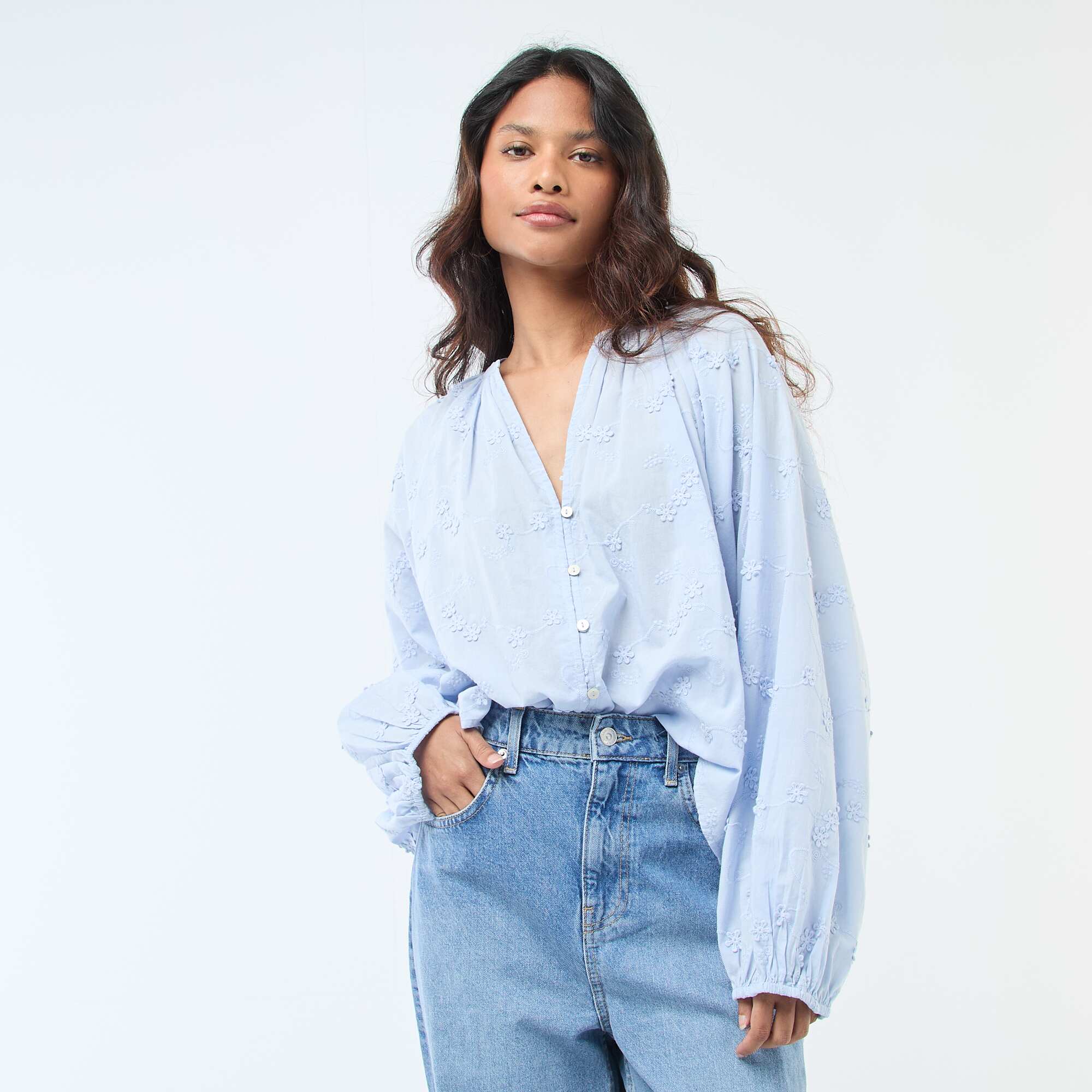 Blouse with floral embroidery BLUE