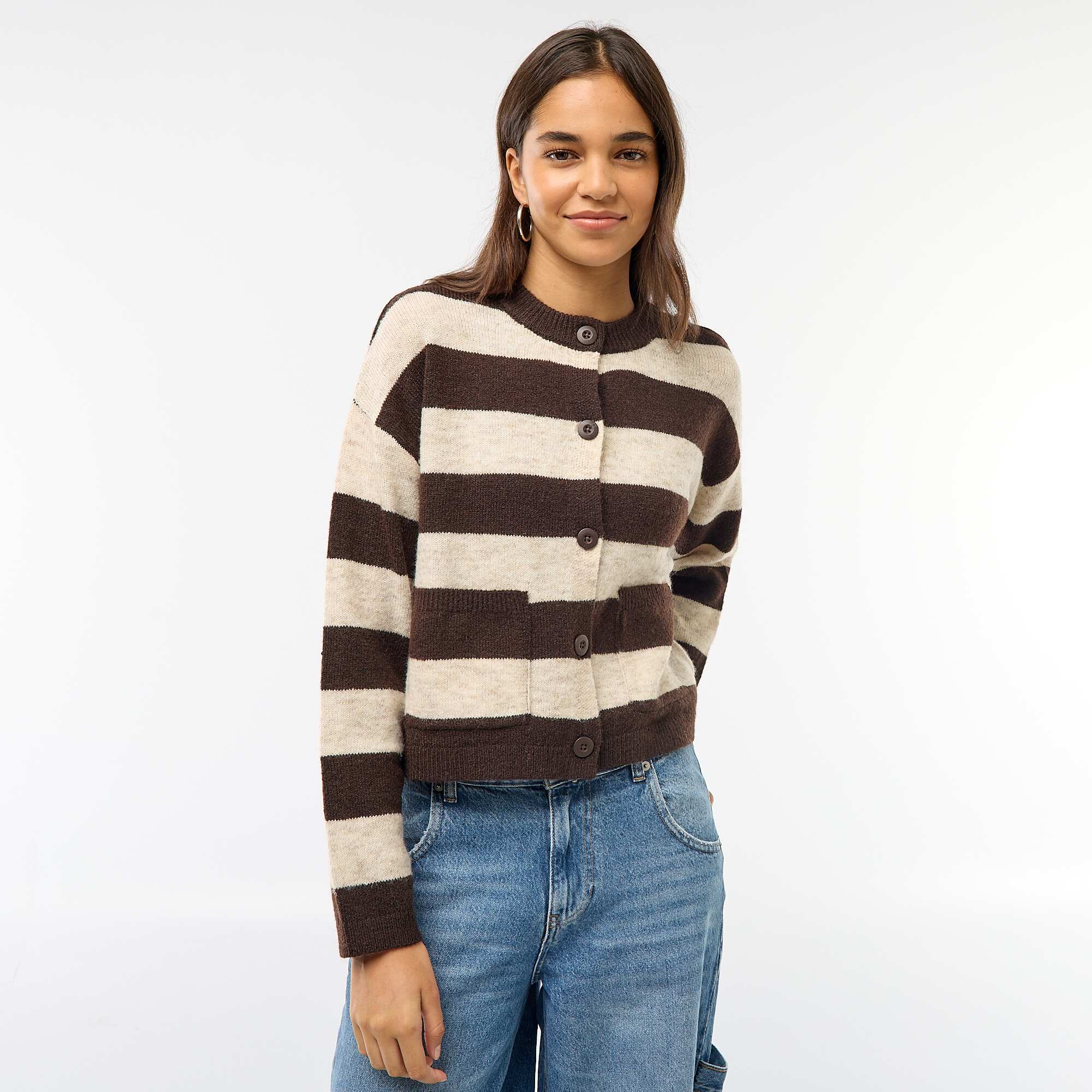 Buttoned Cardigan with 2 Patch Pockets BEIGE - Image 3
