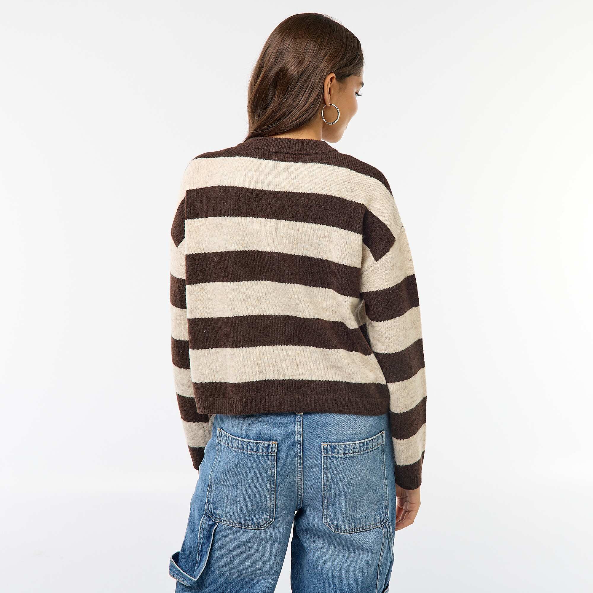 Buttoned Cardigan with 2 Patch Pockets BEIGE - Image 4