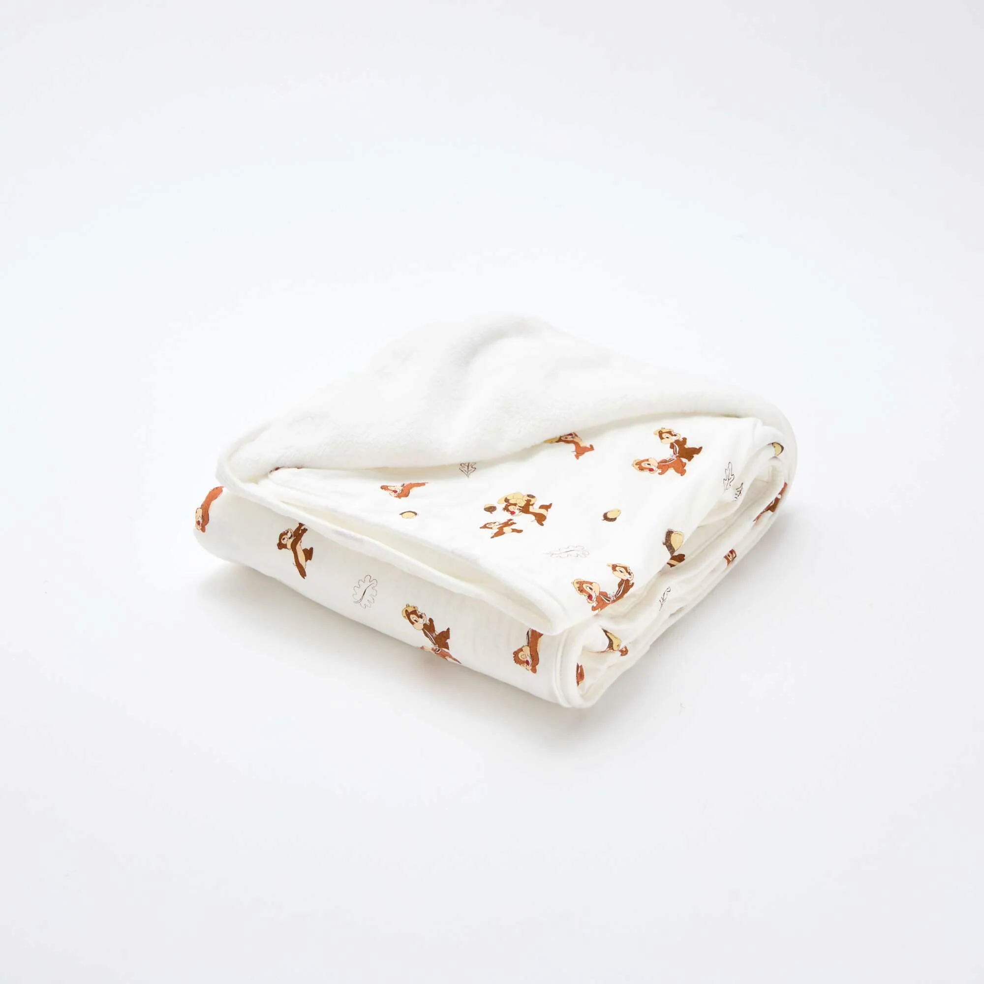 Chip and Dale Fleece Blanket WHITE - Image 3