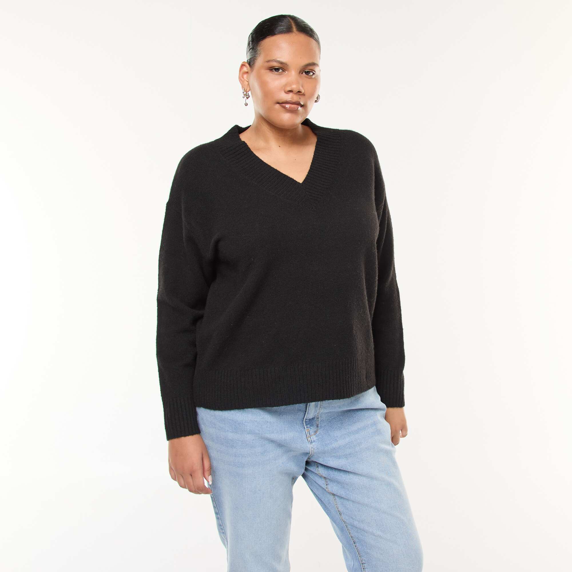 Chunky Knit V-Neck Sweater BLACK