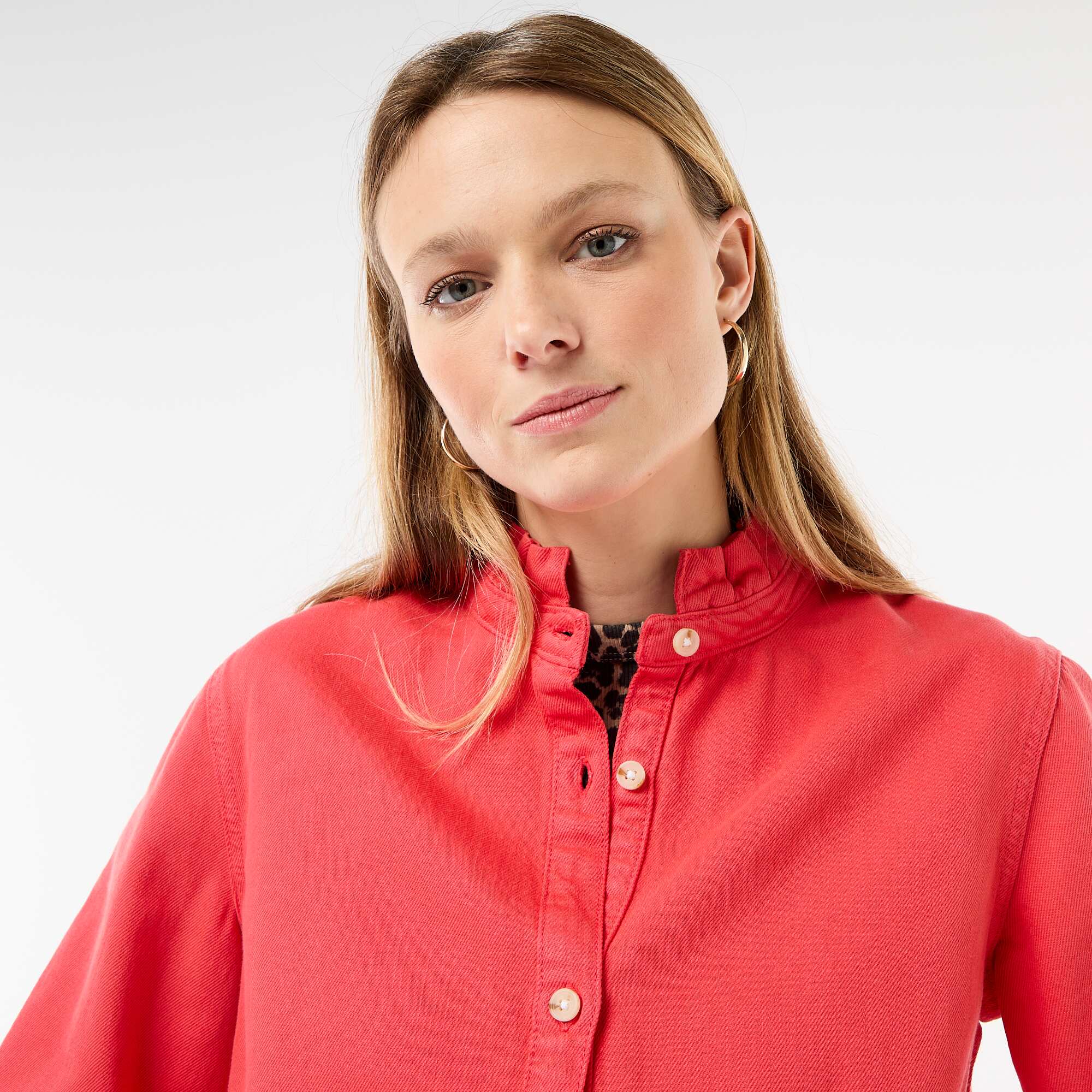 Denim Blouse with Ruffled Collar RED - Image 5