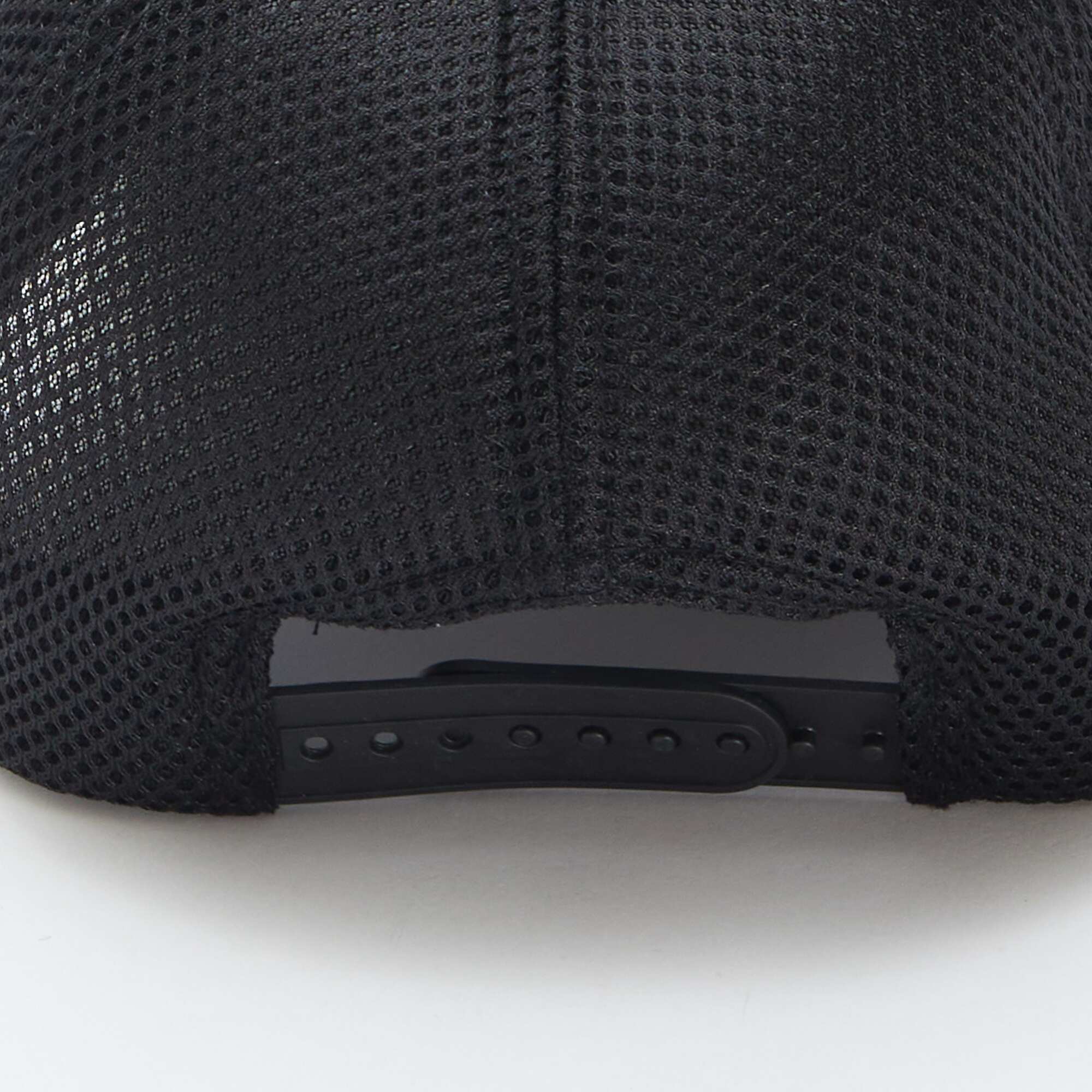 Embroidered cap BLACK - Image 3