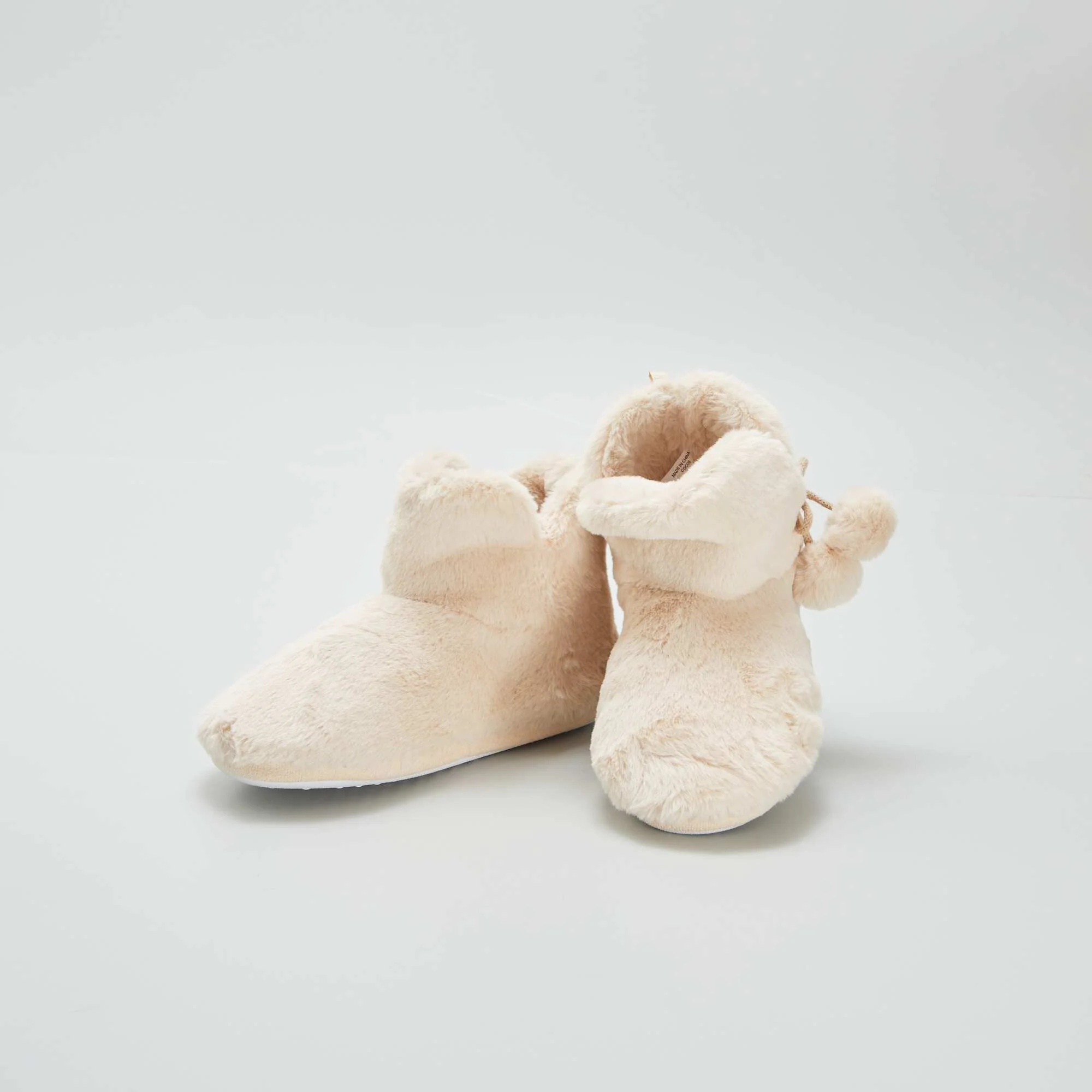 Faux fur boot slippers beige - Image 5