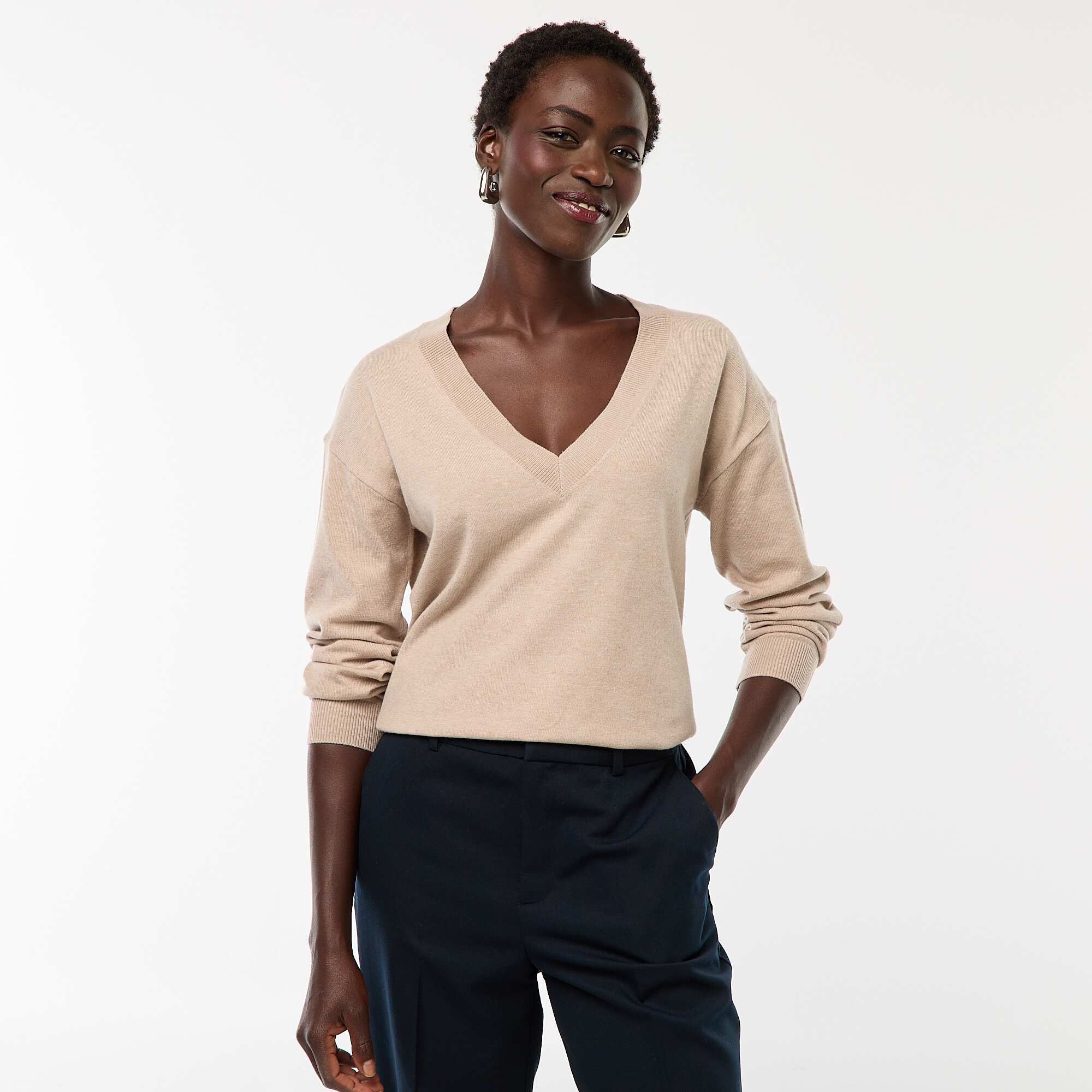 Fine-knit V-neck sweater BEIGE