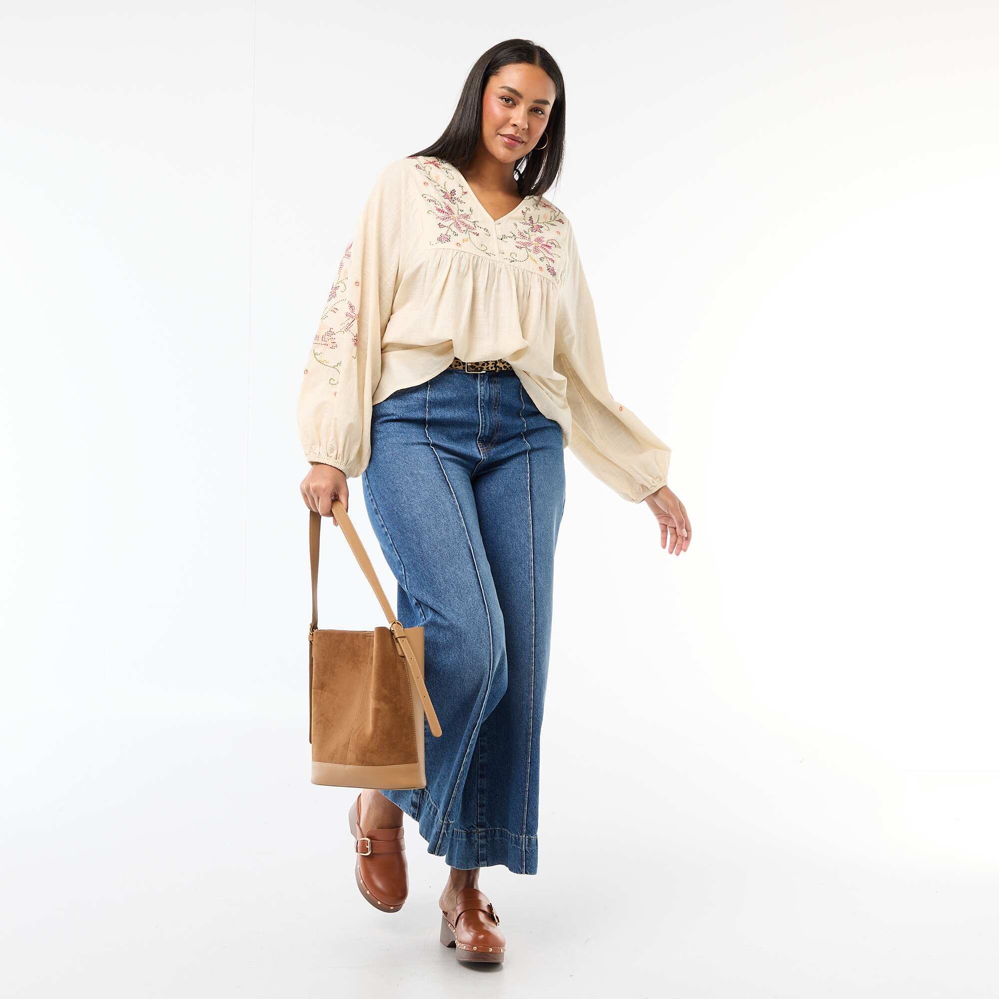 Floral Embroidered Blouse BEIGE - Image 2