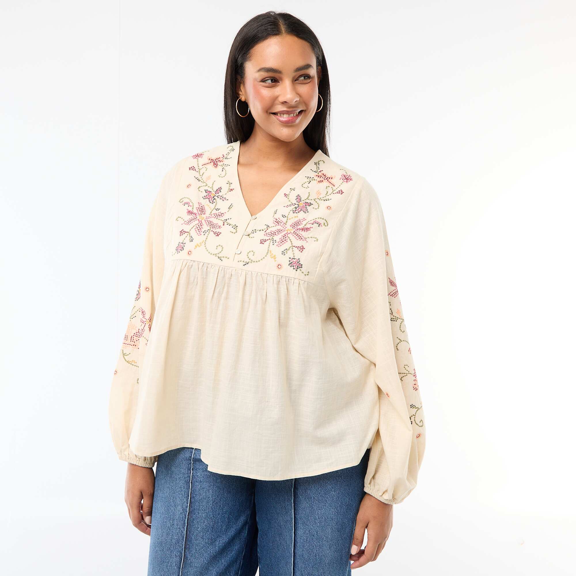 Floral Embroidered Blouse BEIGE - Image 3