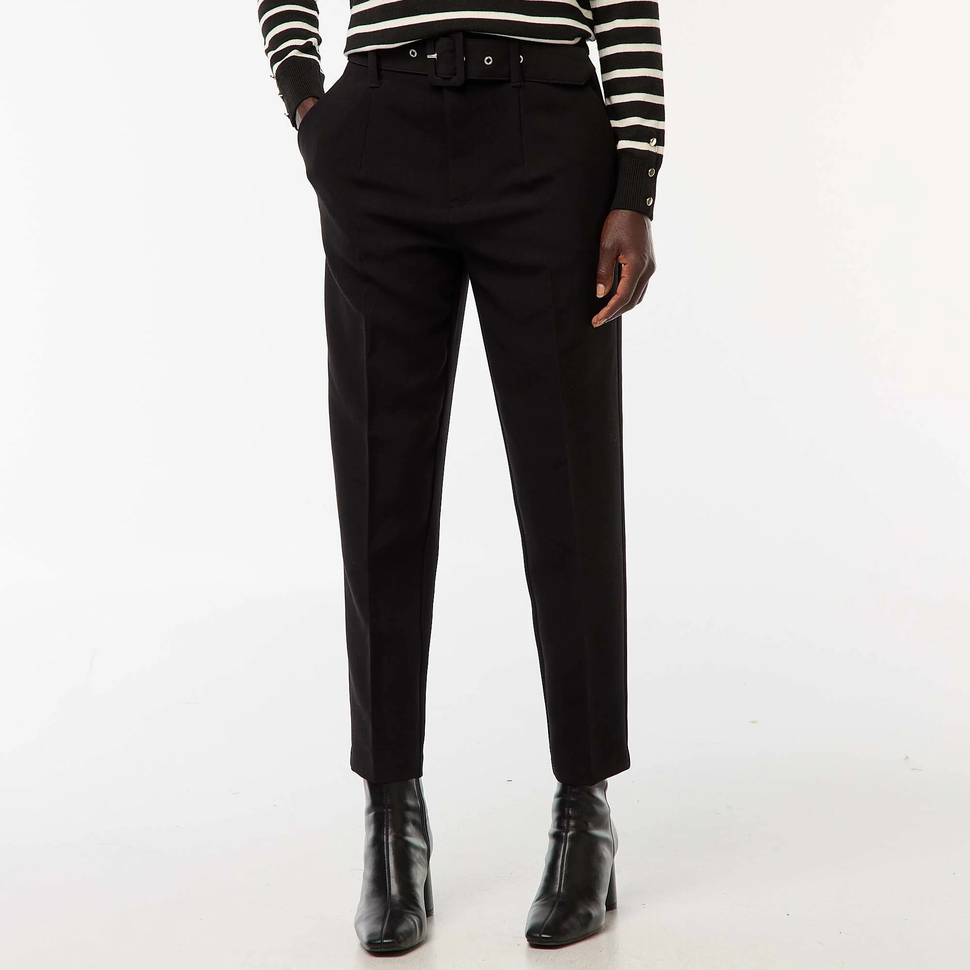 Fluid Carrot Trousers with Buckle Belt BLACK - Image 2