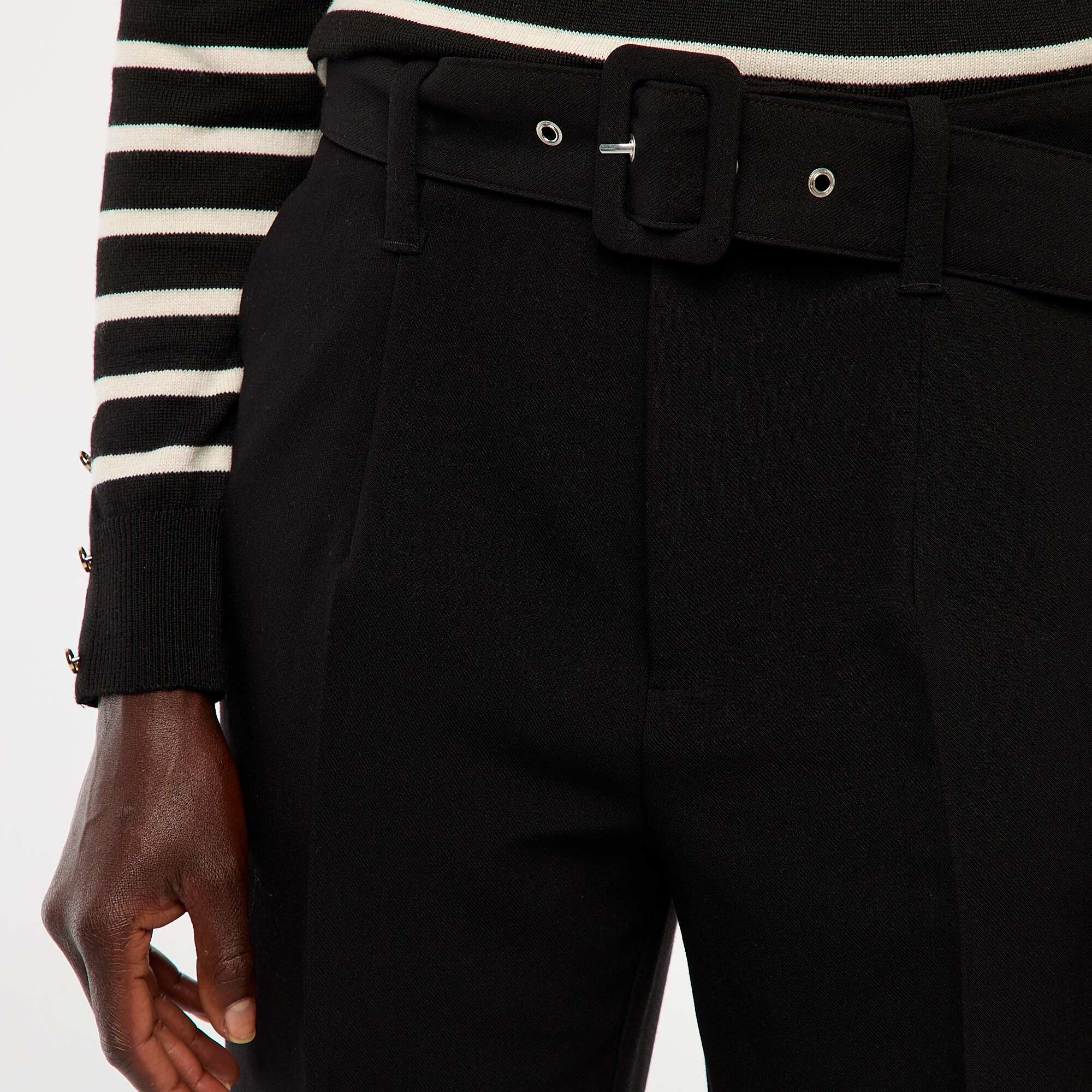 Fluid Carrot Trousers with Buckle Belt BLACK - Image 5