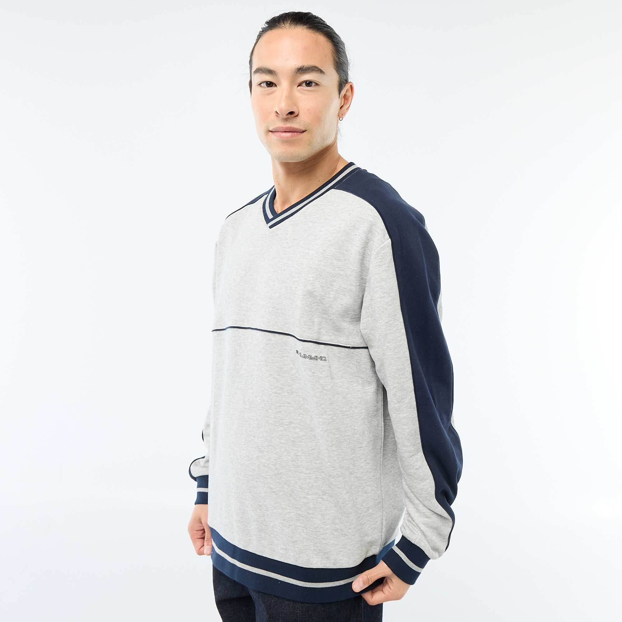 French Terry V-Neck Sweatshirt GREY - Image 5