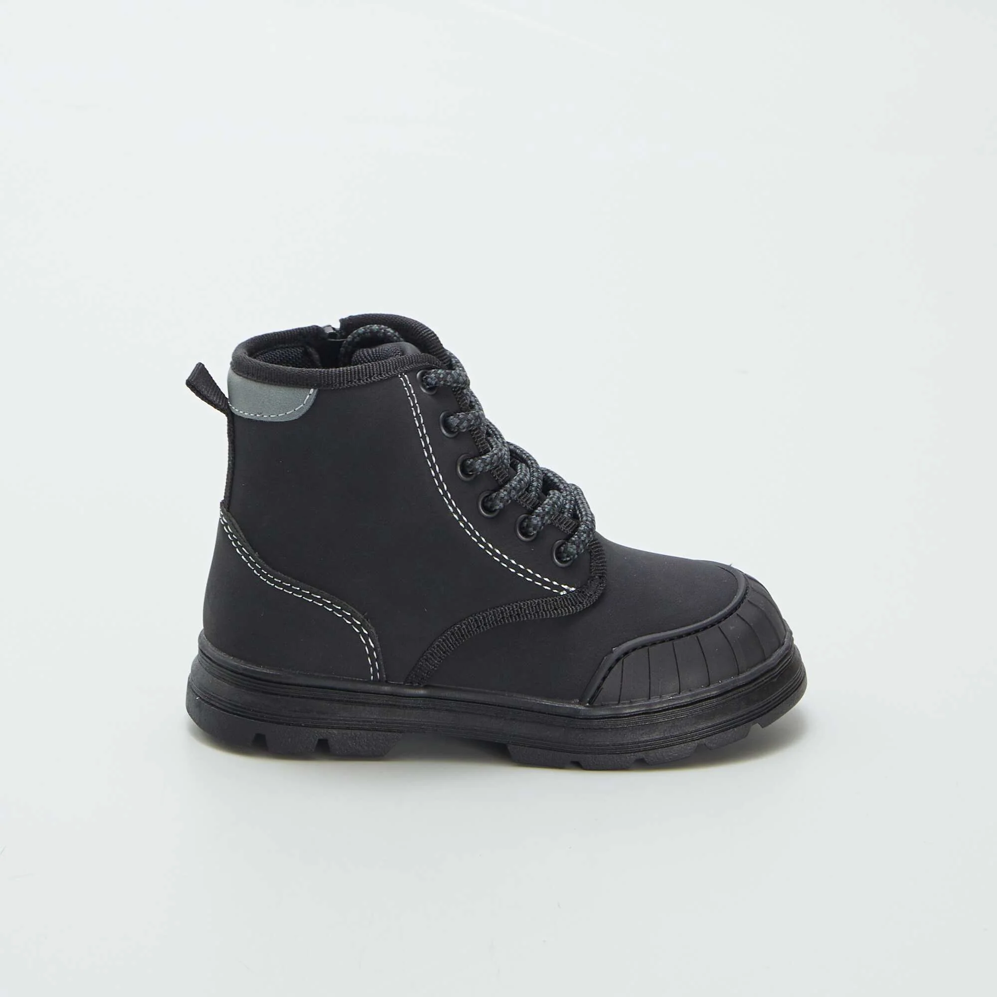 Fur-lined hiking-style boots black - Image 2