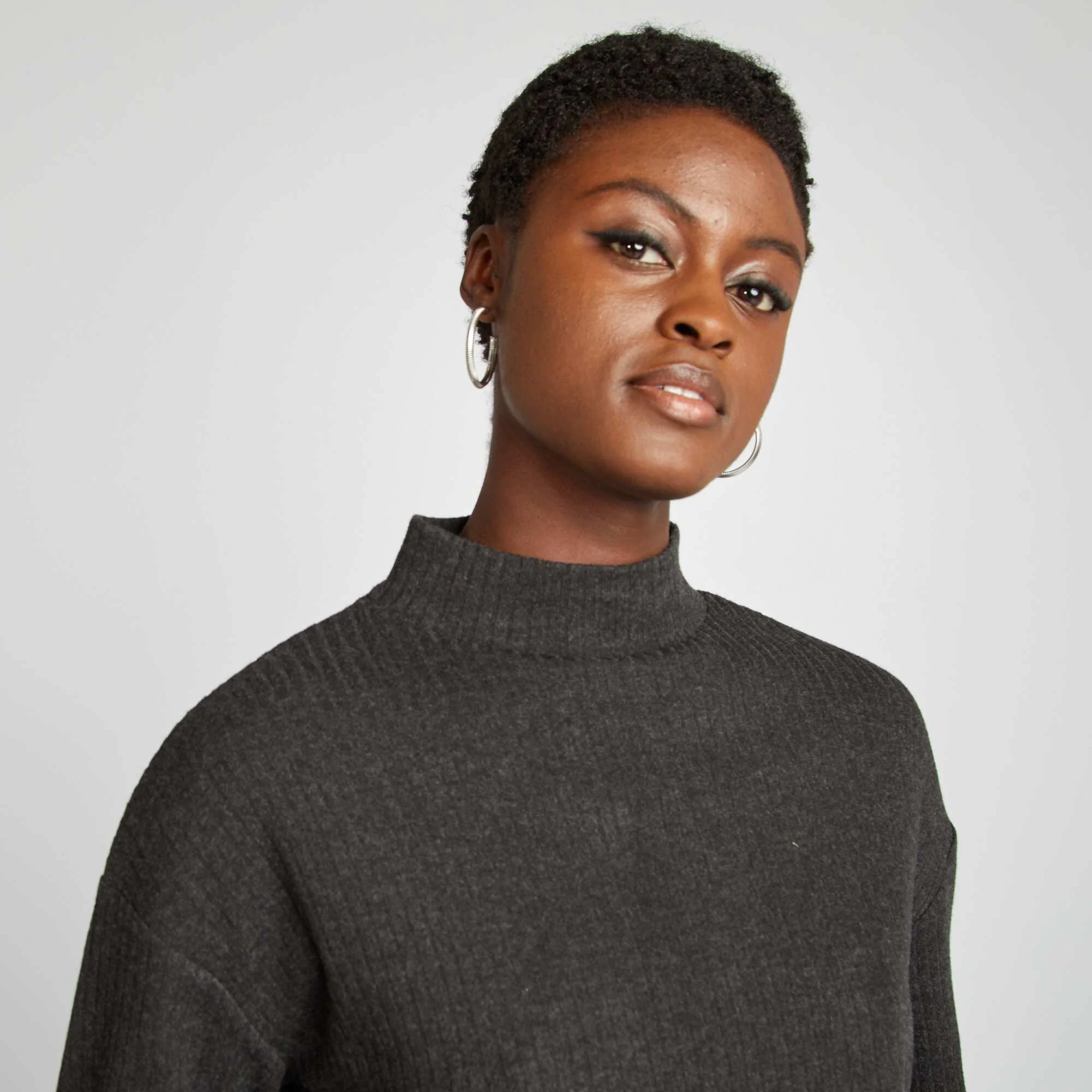 High-neck T-shirt GREY - Image 3
