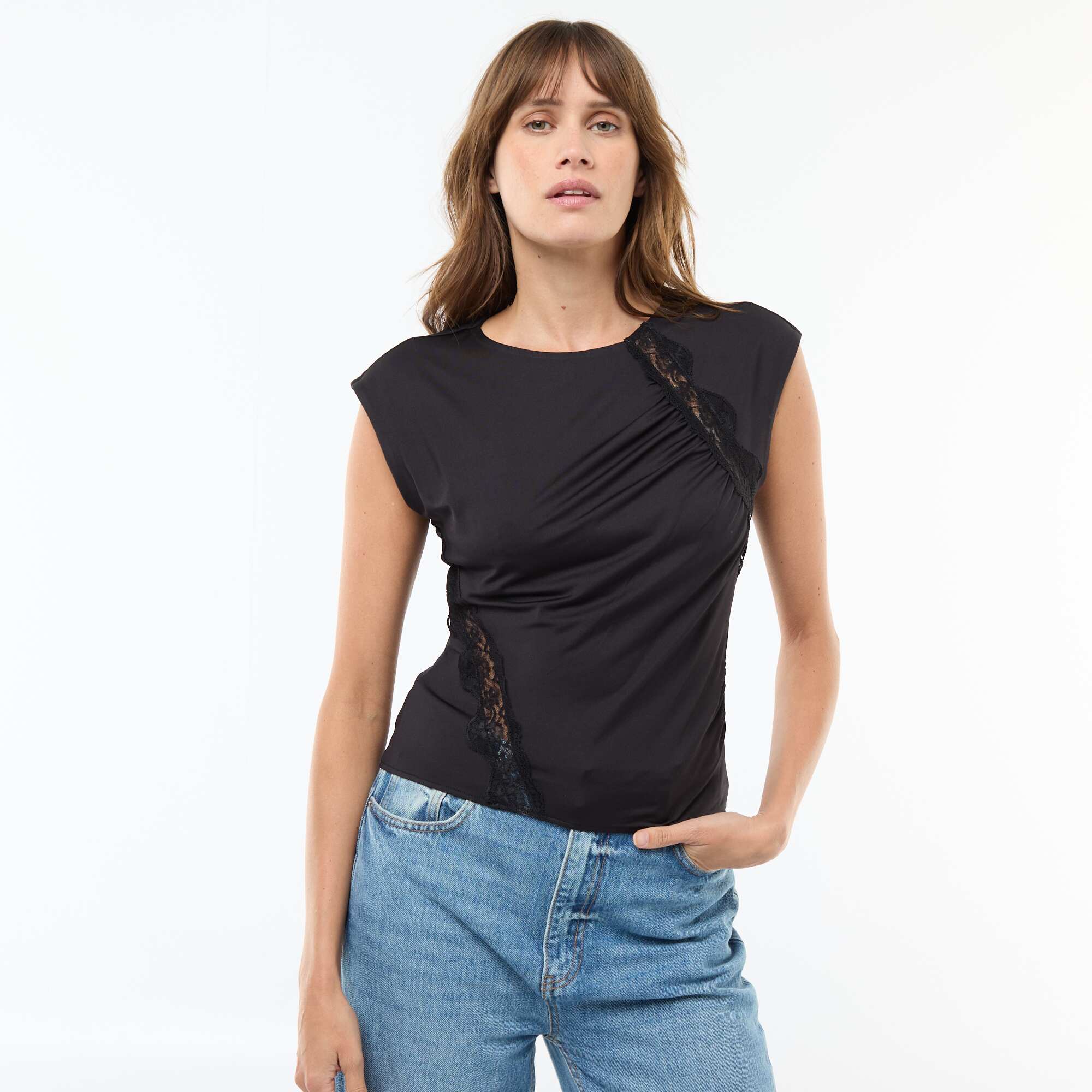 Lace Front Sleeveless T-shirt BLACK - Image 4