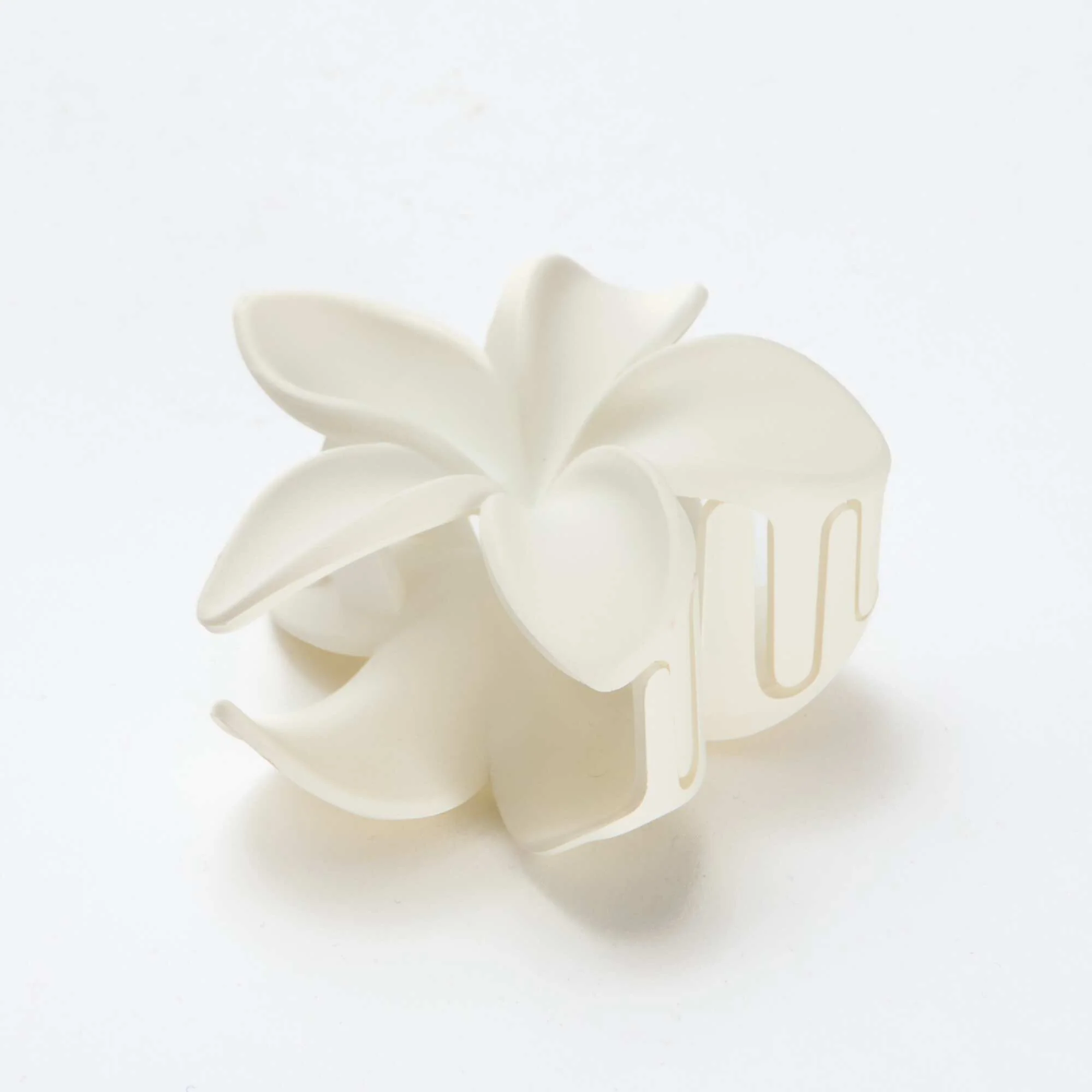 Large Flower-Shaped Claw Clip WHITE