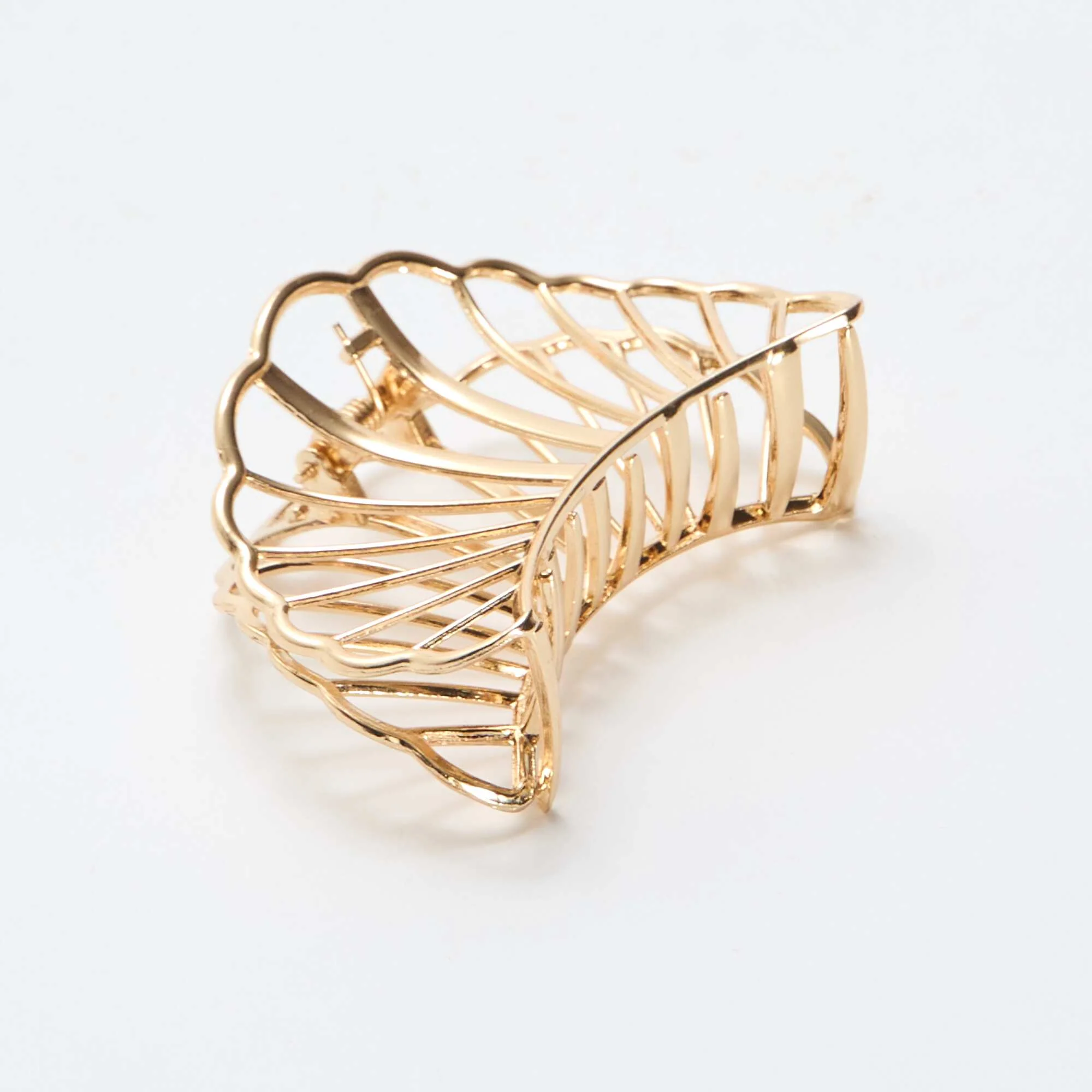 Large Seashell-Shaped Hair Claw YELLOW - Image 4