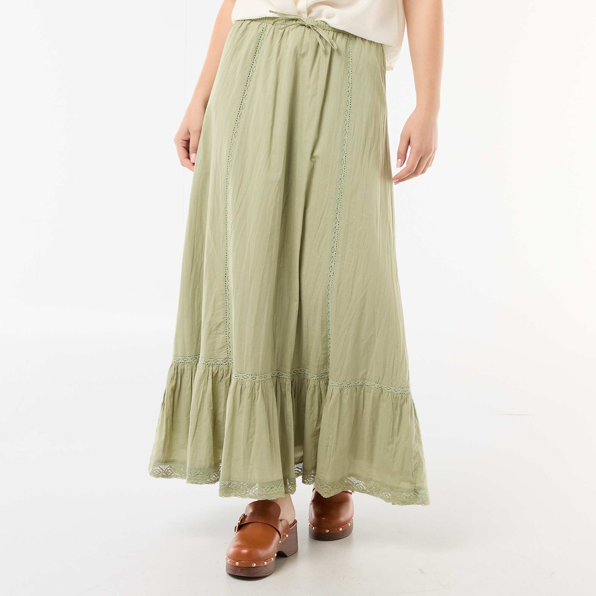Long flared skirt with macramé GREEN - Image 2