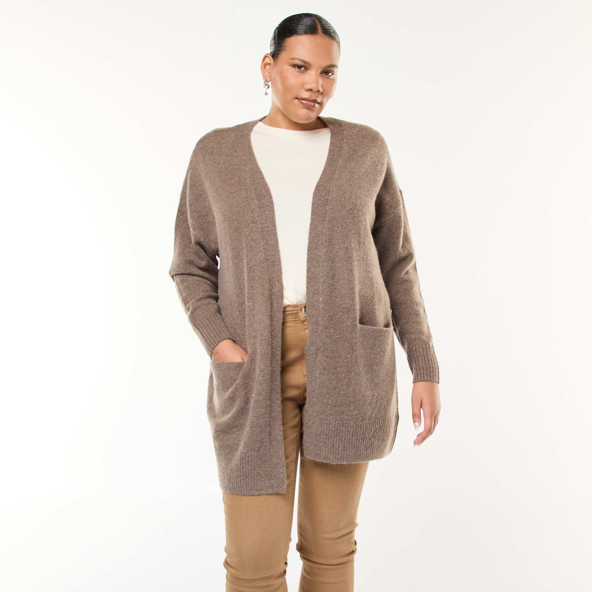 Long knitted cardigan with 2 pockets BROWN