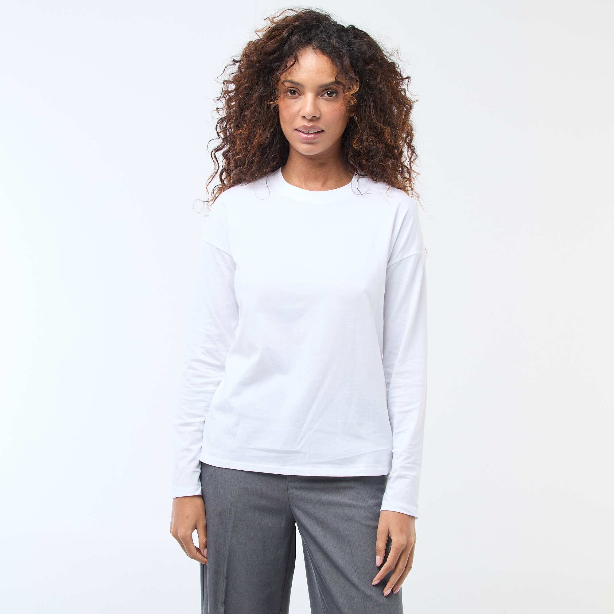 Long-Sleeve Crew Neck T-Shirt WHITE - Image 4