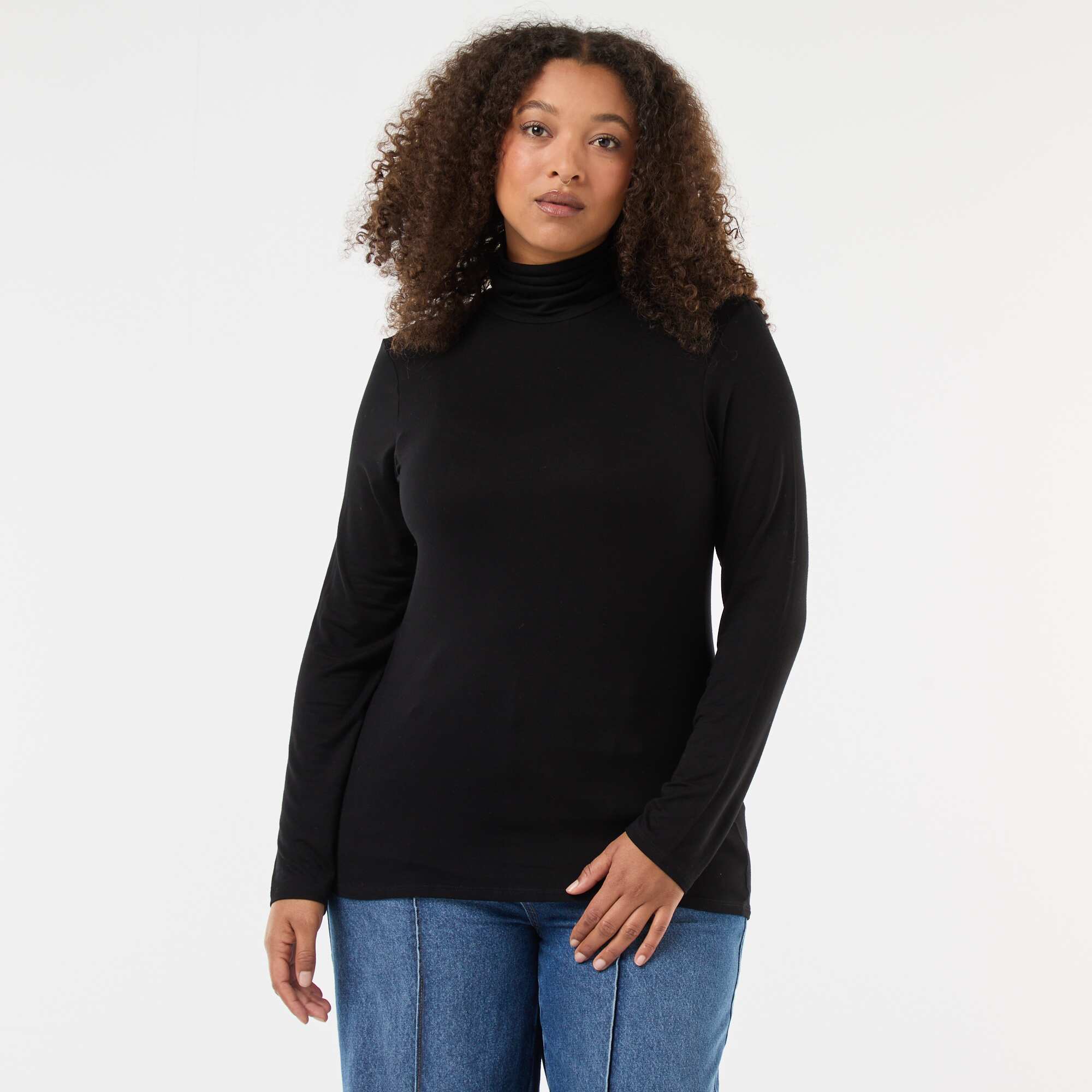 Long-Sleeve Turtleneck T-Shirt BLACK - Image 3