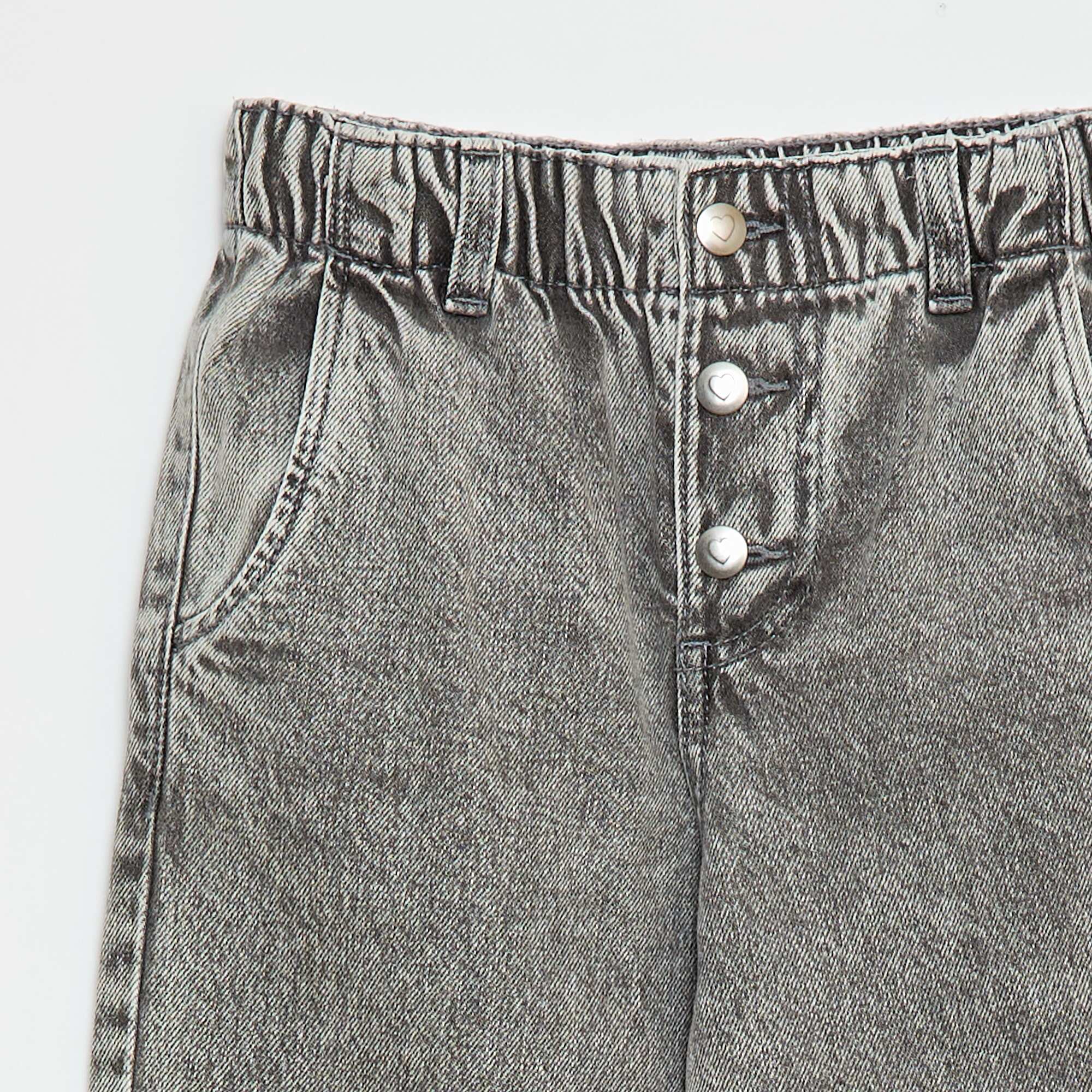 Mom Jeans with Heart-Shaped Pockets GREY - Image 3
