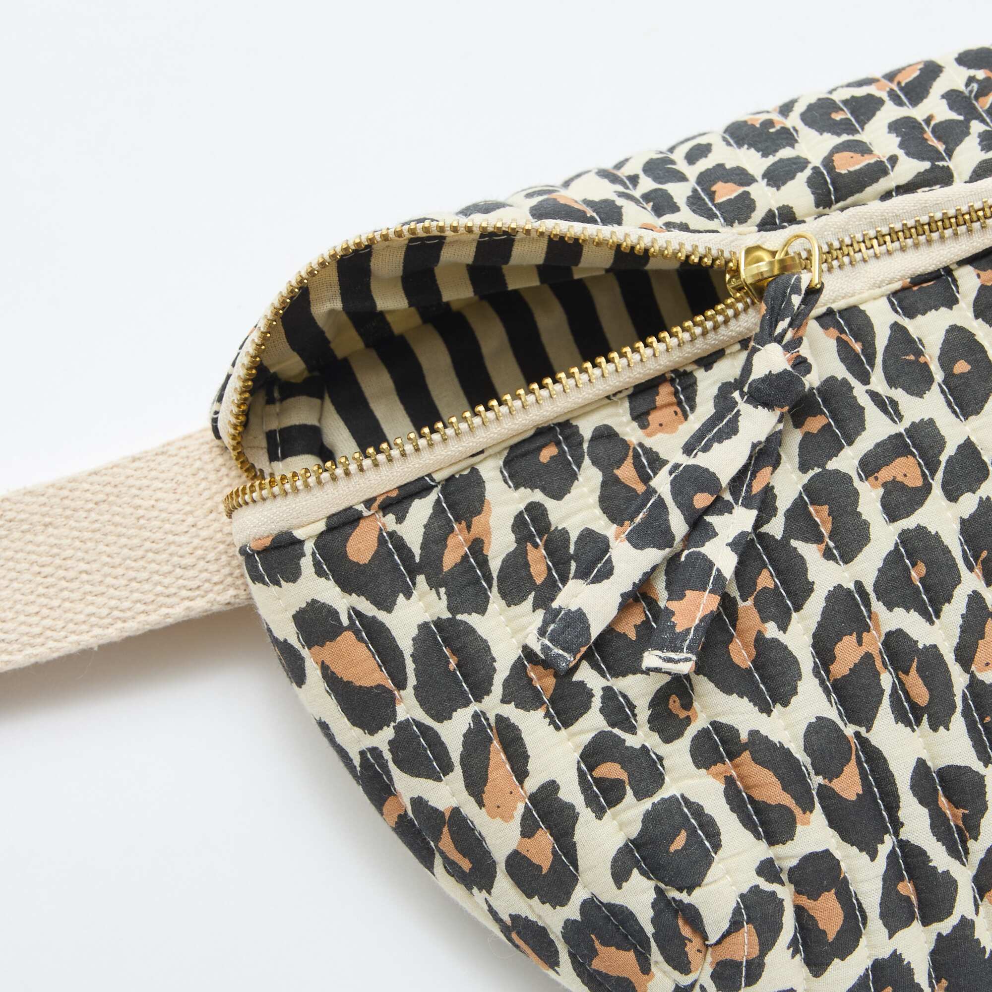 Novelty Print Belt Bag BROWN - Image 4