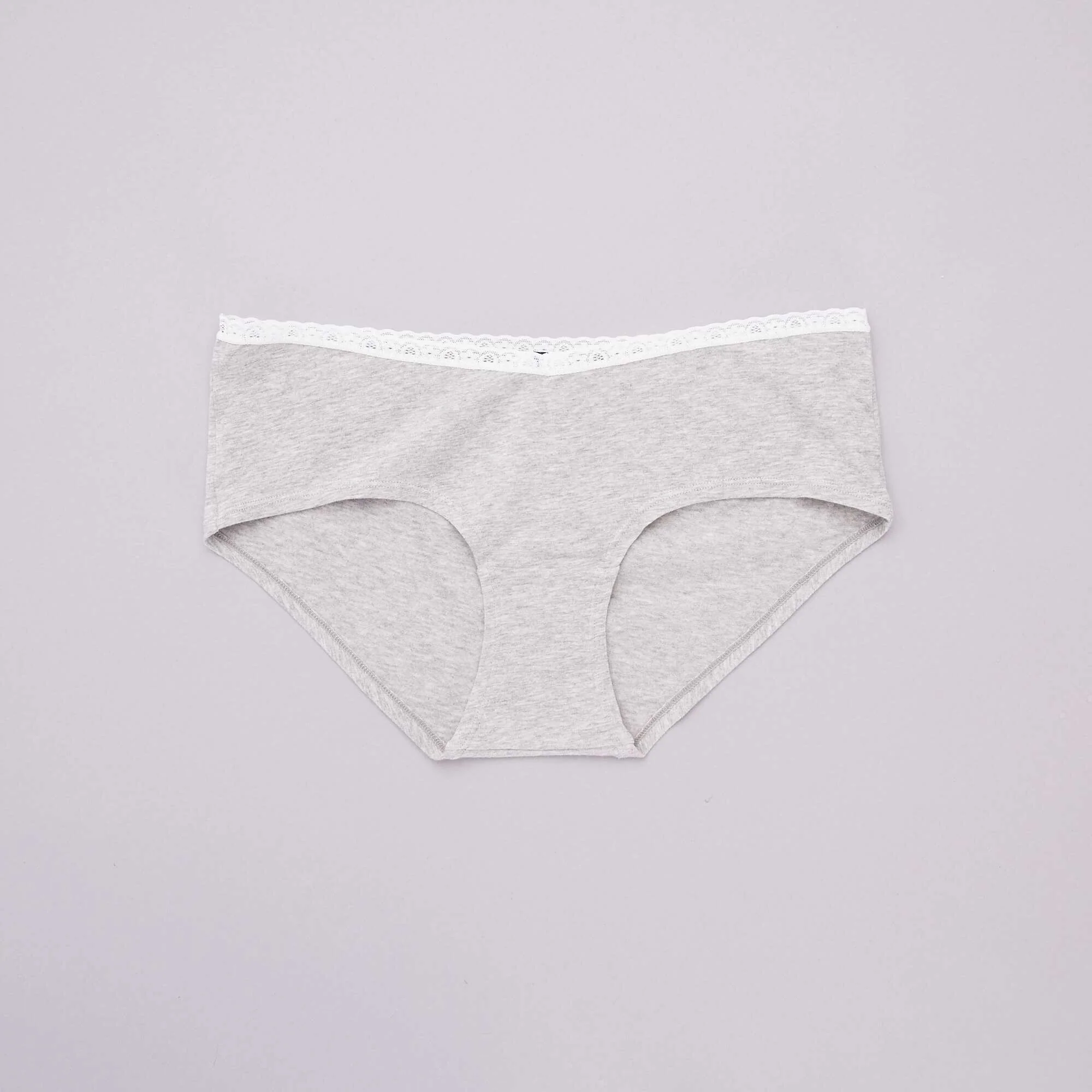 Pack of 3 maternity boy shorts white - Image 3
