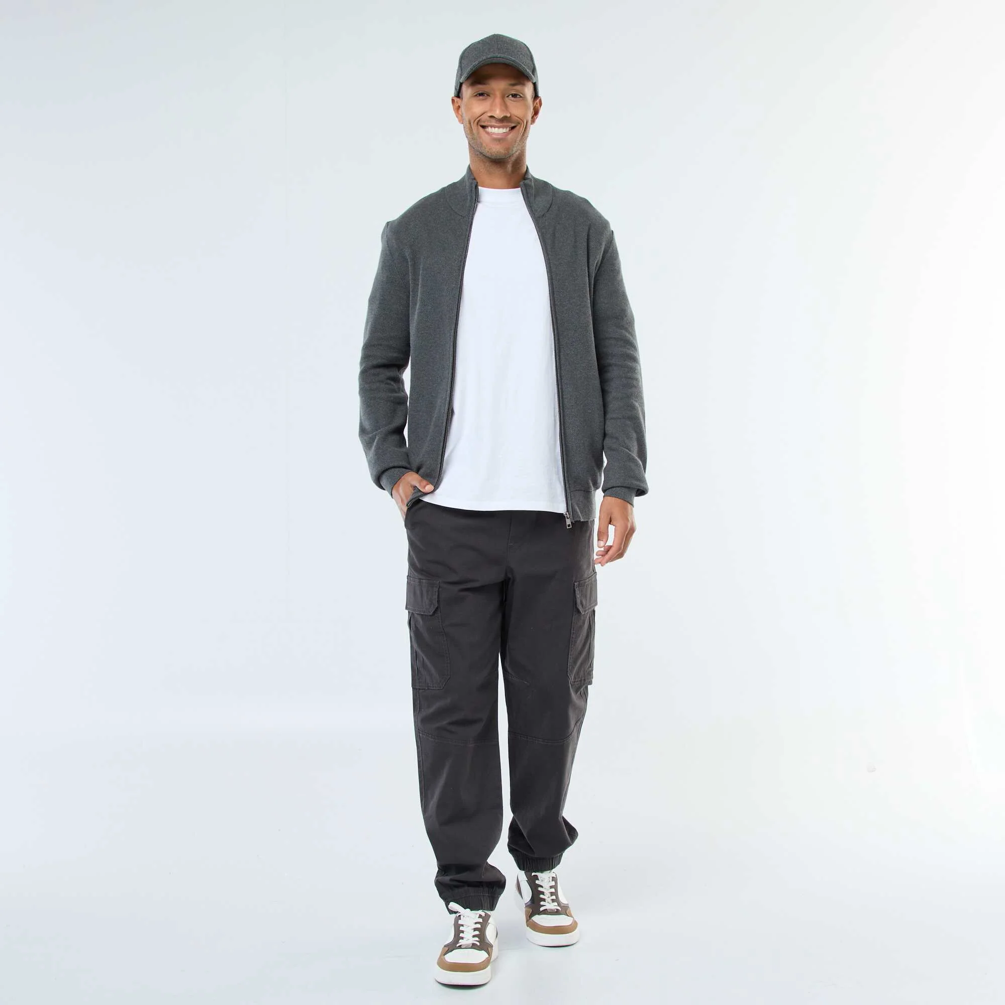 Plain knit vest with 2 pockets and stand-up collar GREY - Image 2