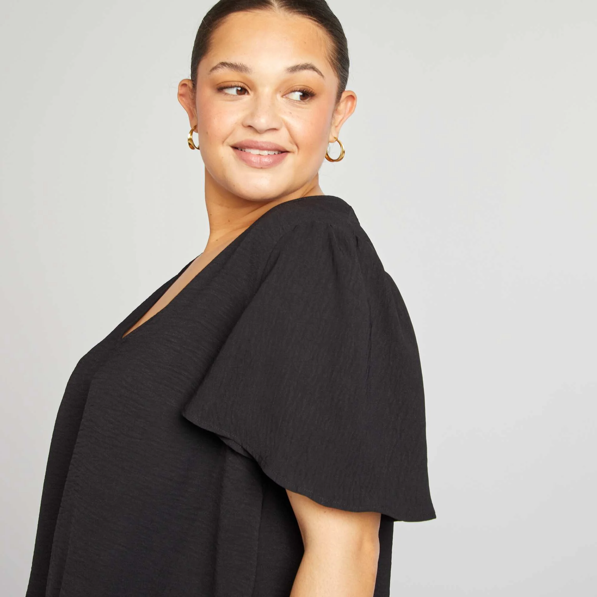 Plain short-sleeved blouse BLACK - Image 4