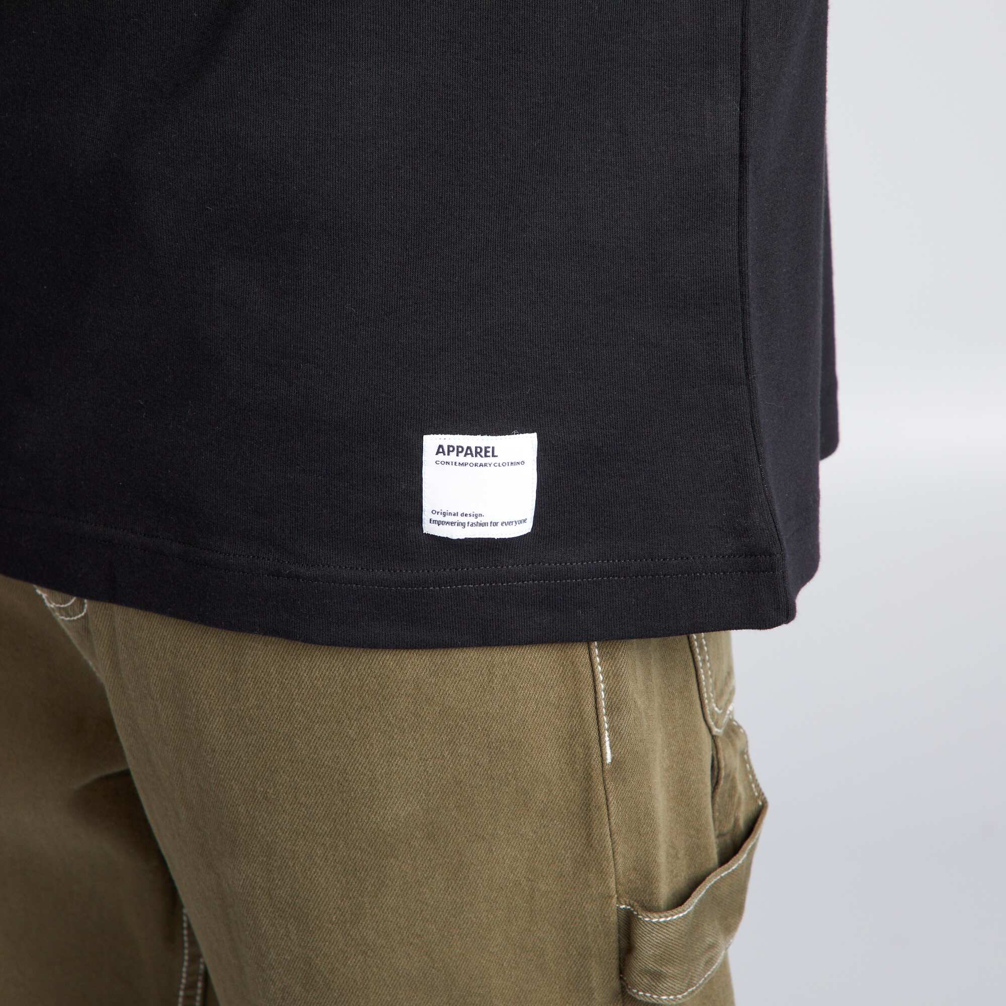 Round neck cotton T-shirt black - Image 4
