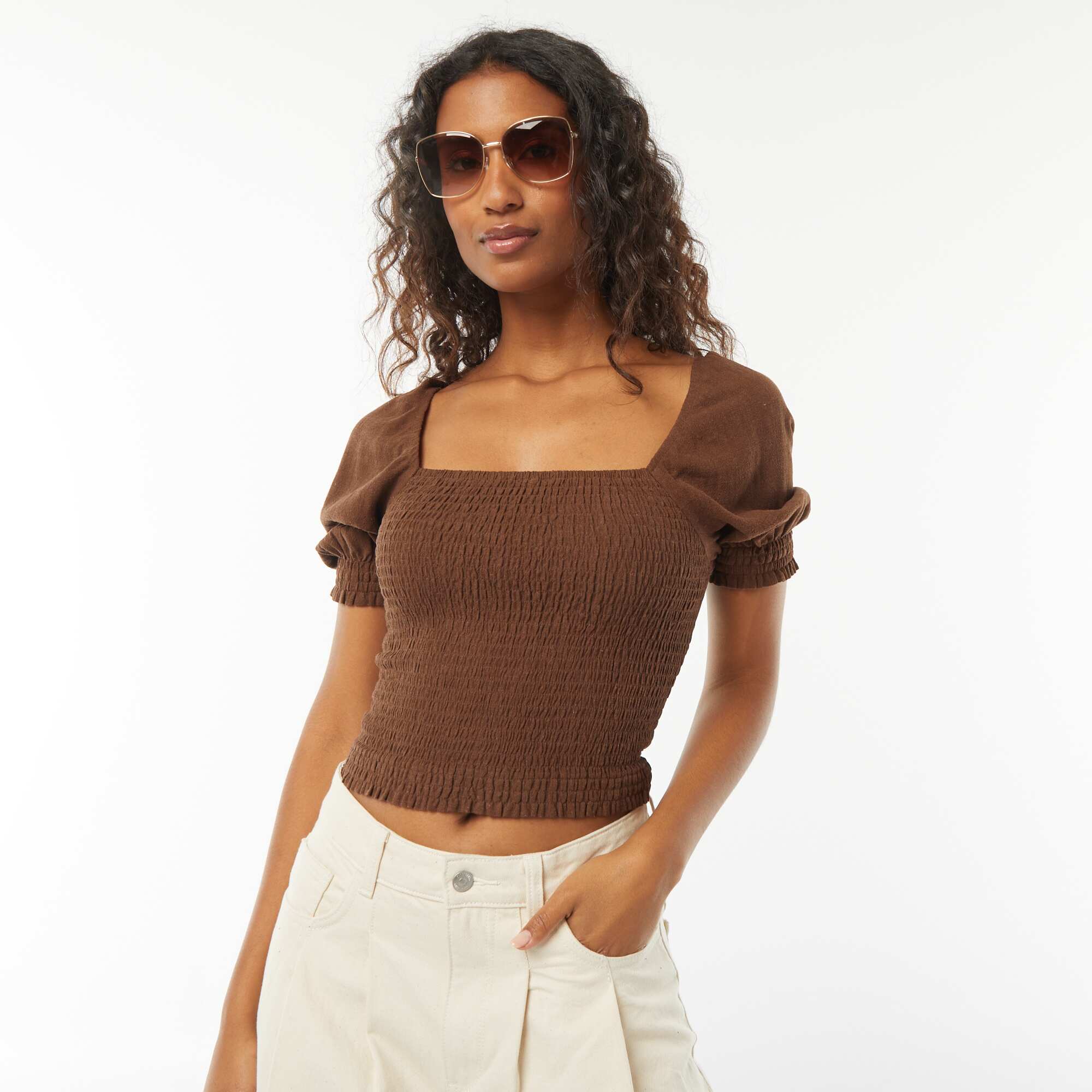 Short-sleeved cropped blouse BROWN