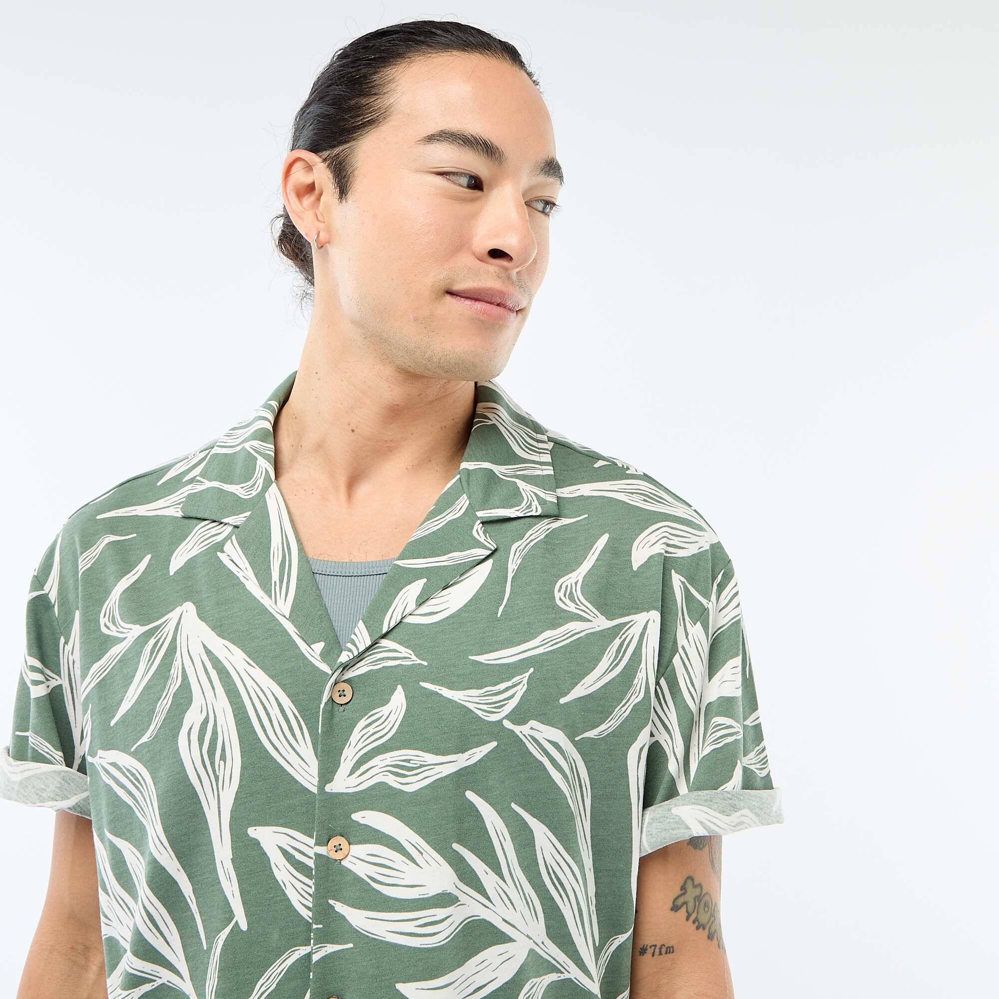 Short-Sleeved Patterned Shirt GREEN - Image 3