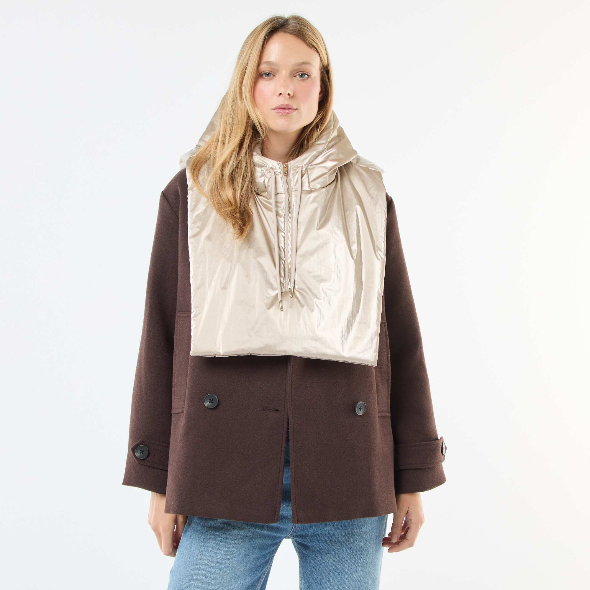 Silver Hooded Bib BEIGE - Image 3
