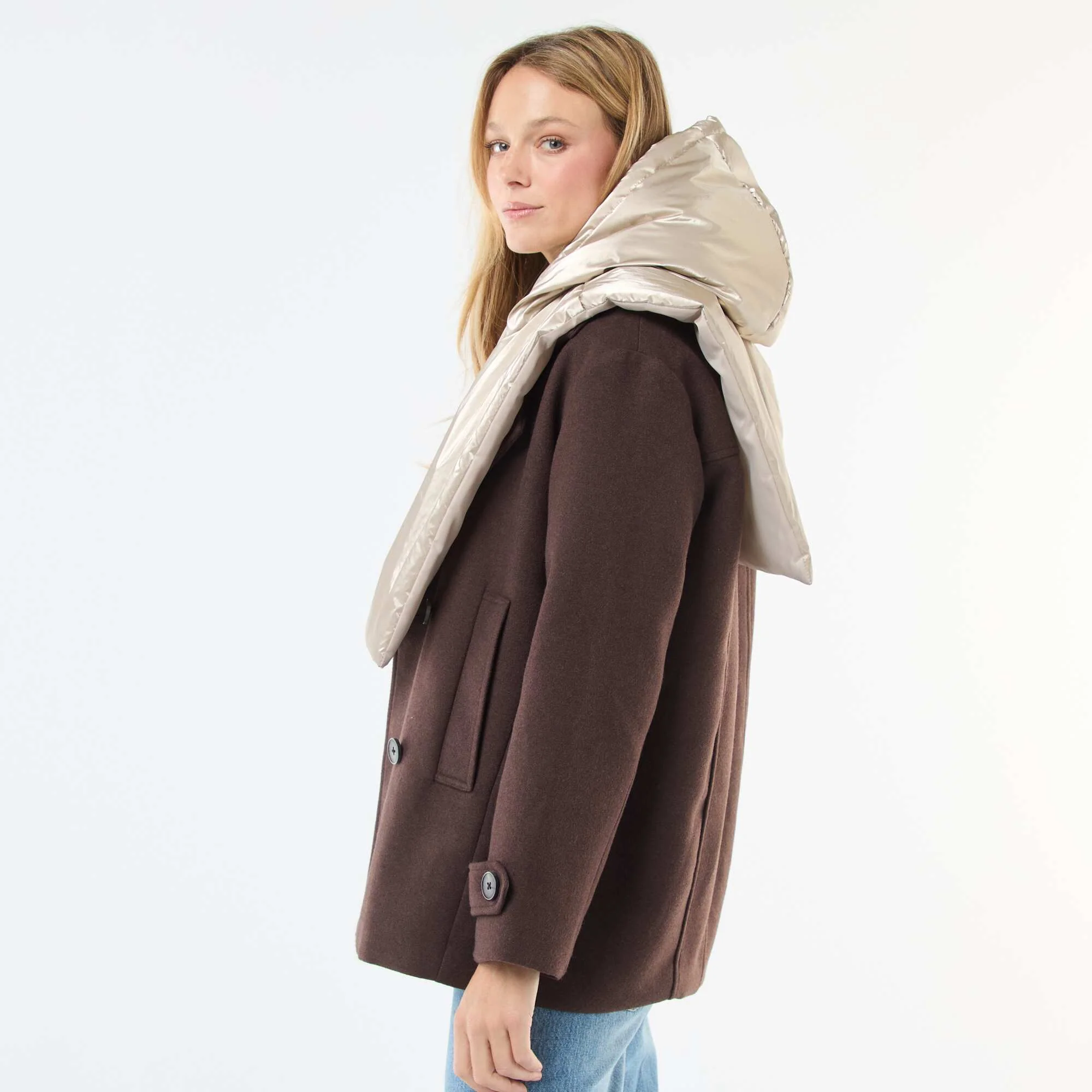 Silver Hooded Bib BEIGE - Image 4
