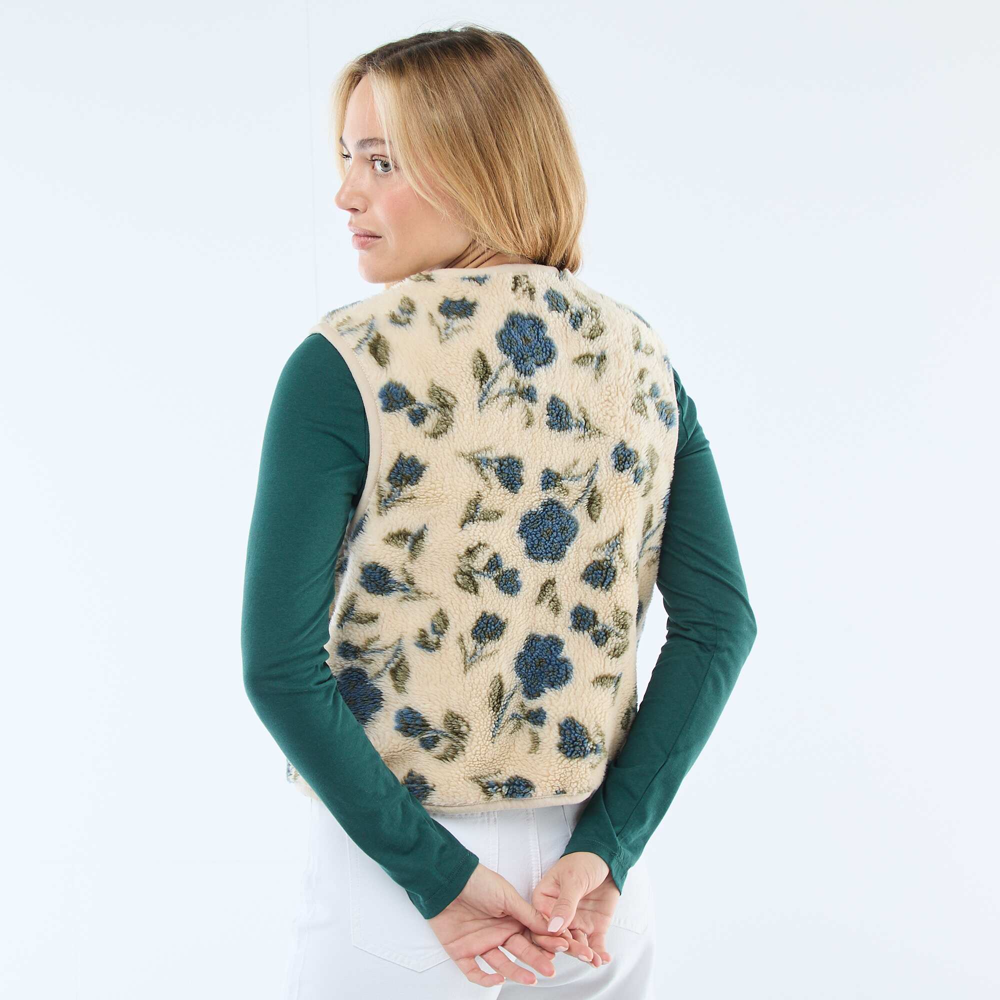 Sleeveless Sherpa Vest BEIGE - Image 4