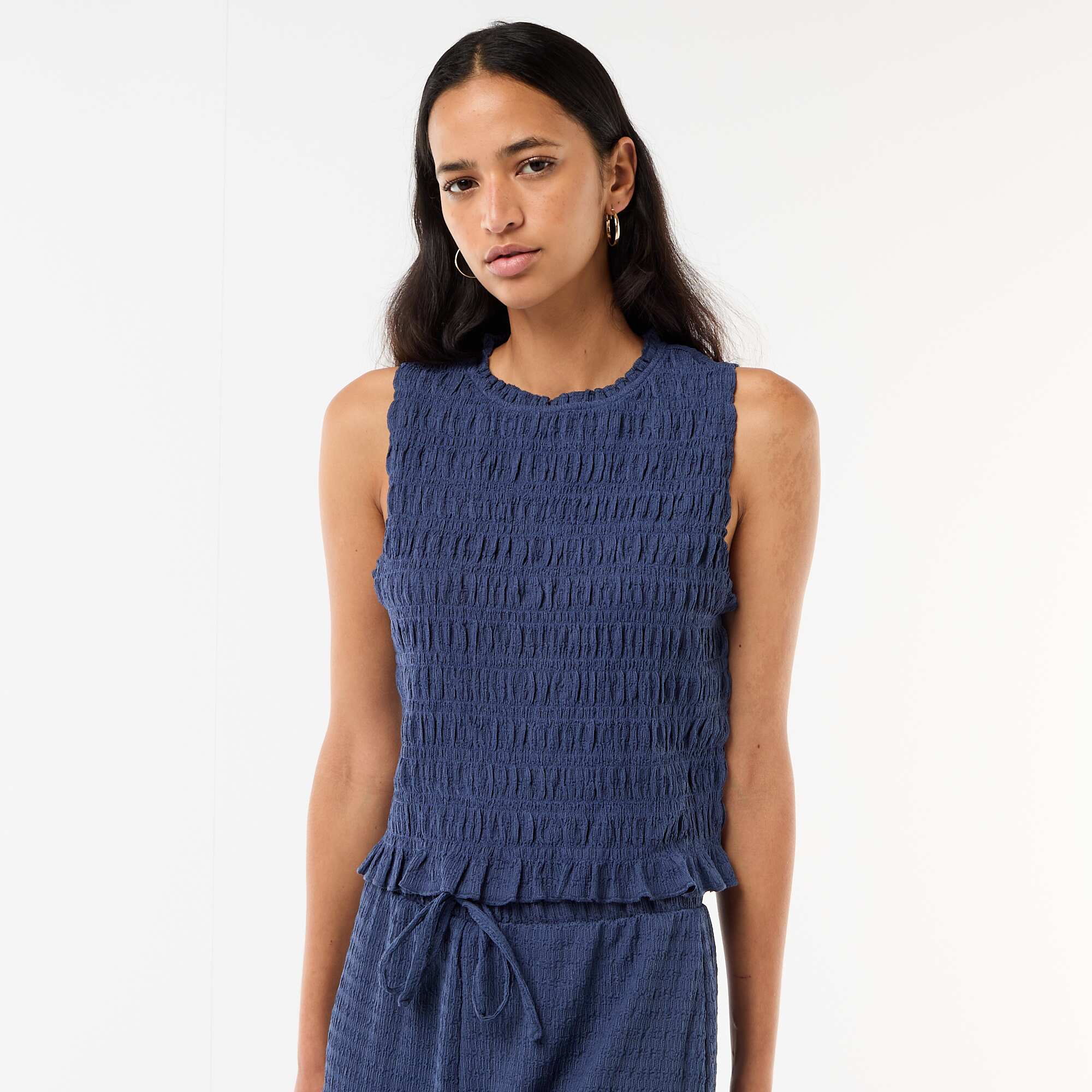 Sleeveless Smocked Top BLUE - Image 4
