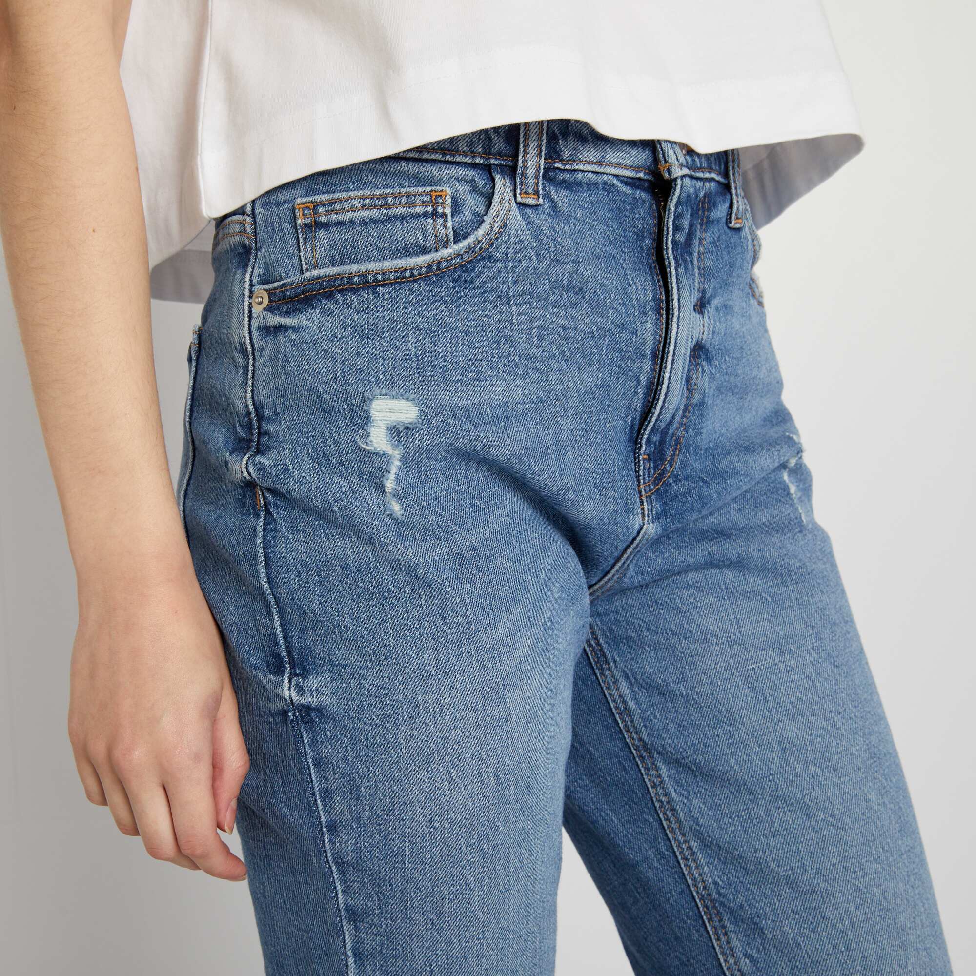 Slim-fit jeans with high waist and distressed detailing BLUE - Image 3