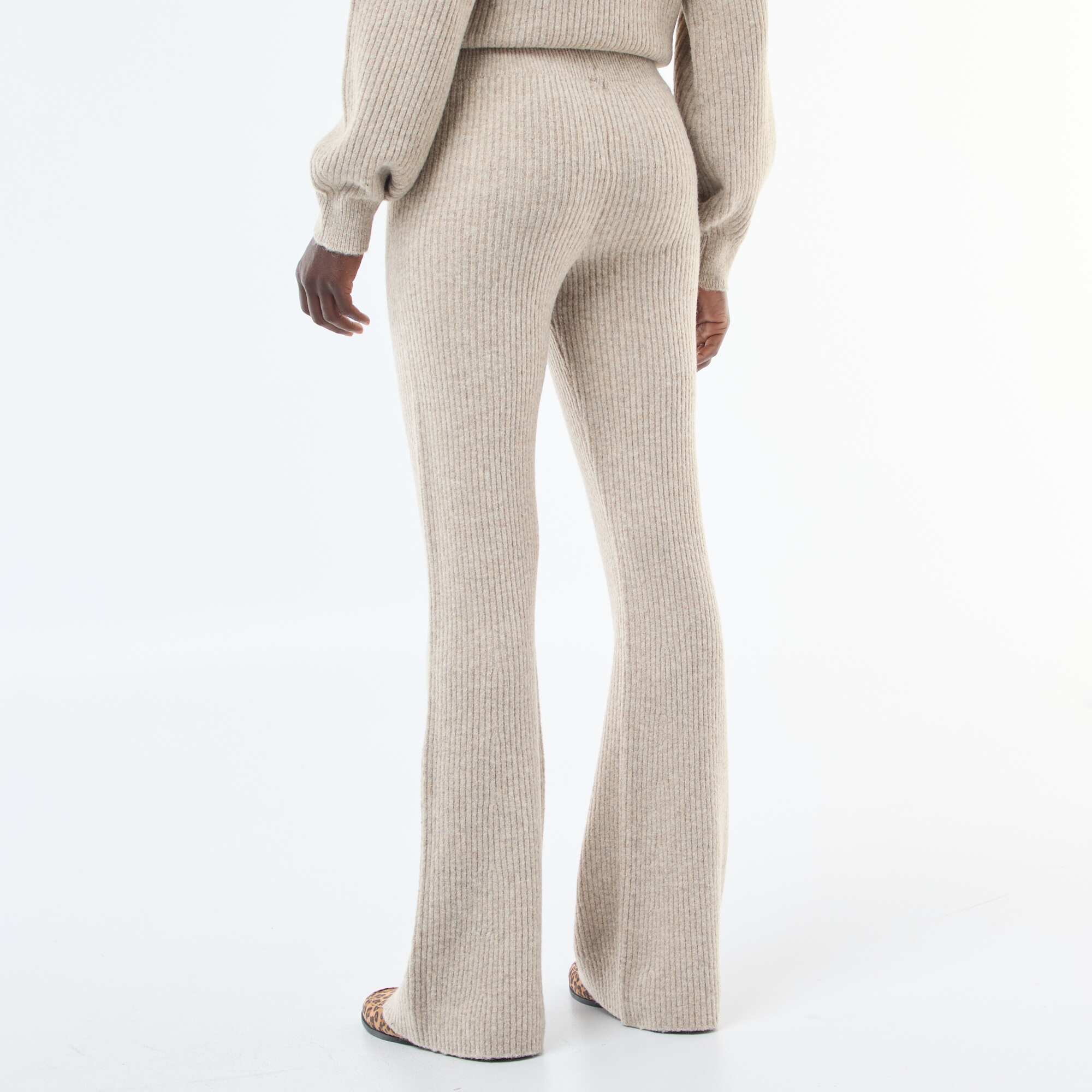 Soft Ribbed Leggings BEIGE - Image 3