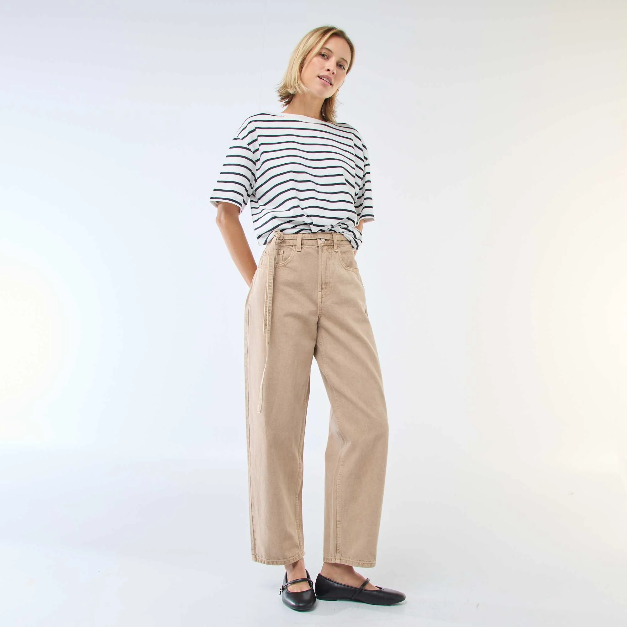 Solid Barrel Fit Denim Pants with Tie BEIGE