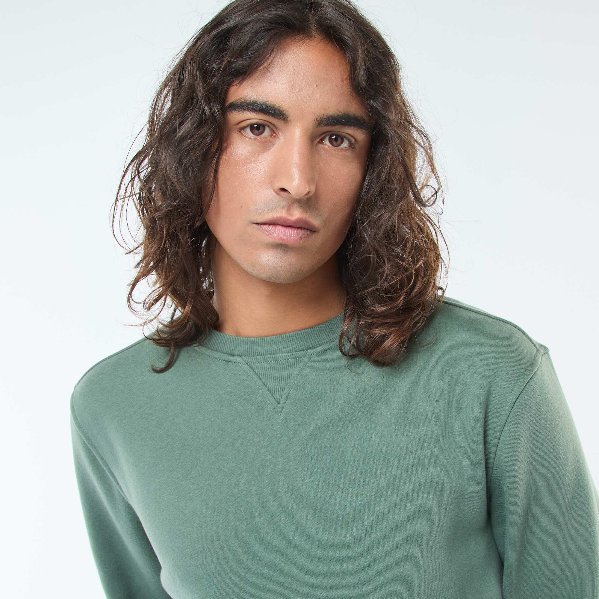 Solid Crew Neck Sweatshirt in Brushed Fleece GREEN - Image 3