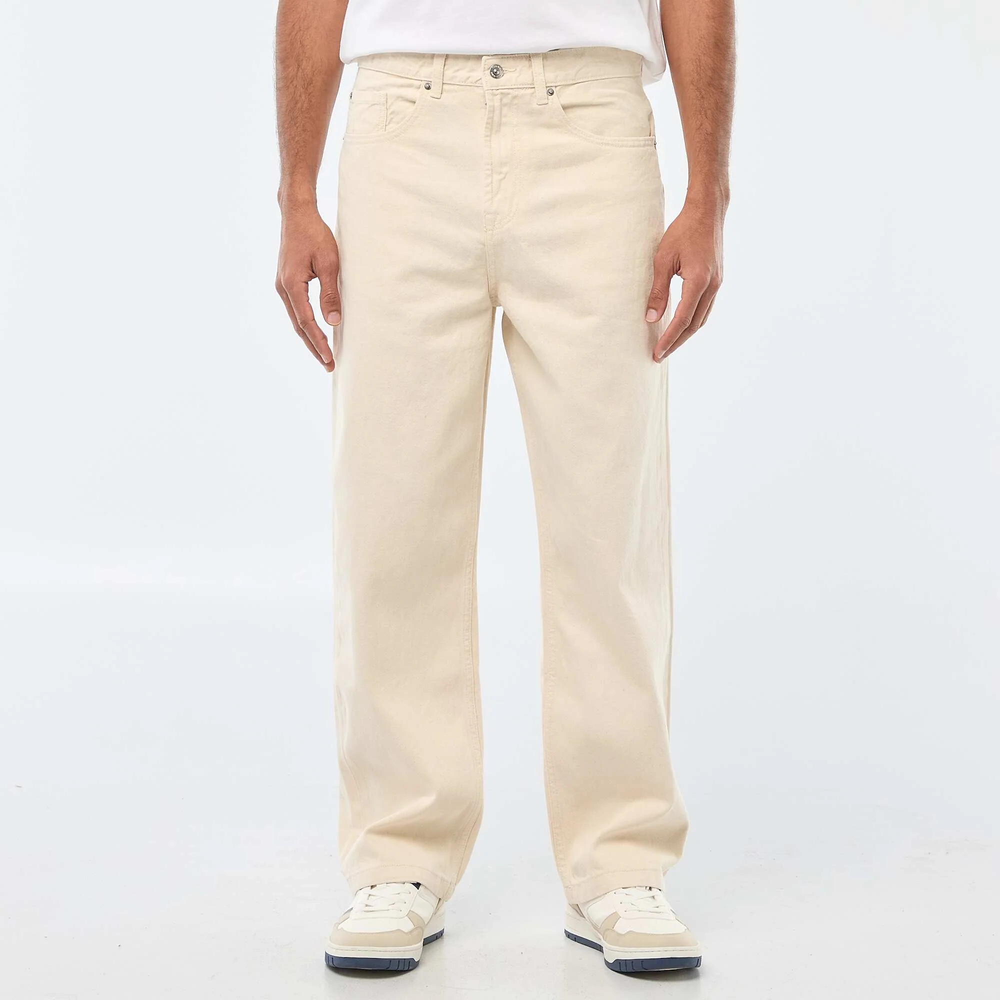 Straight Leg / Regular Fit 5-Pocket Jeans WHITE - Image 2
