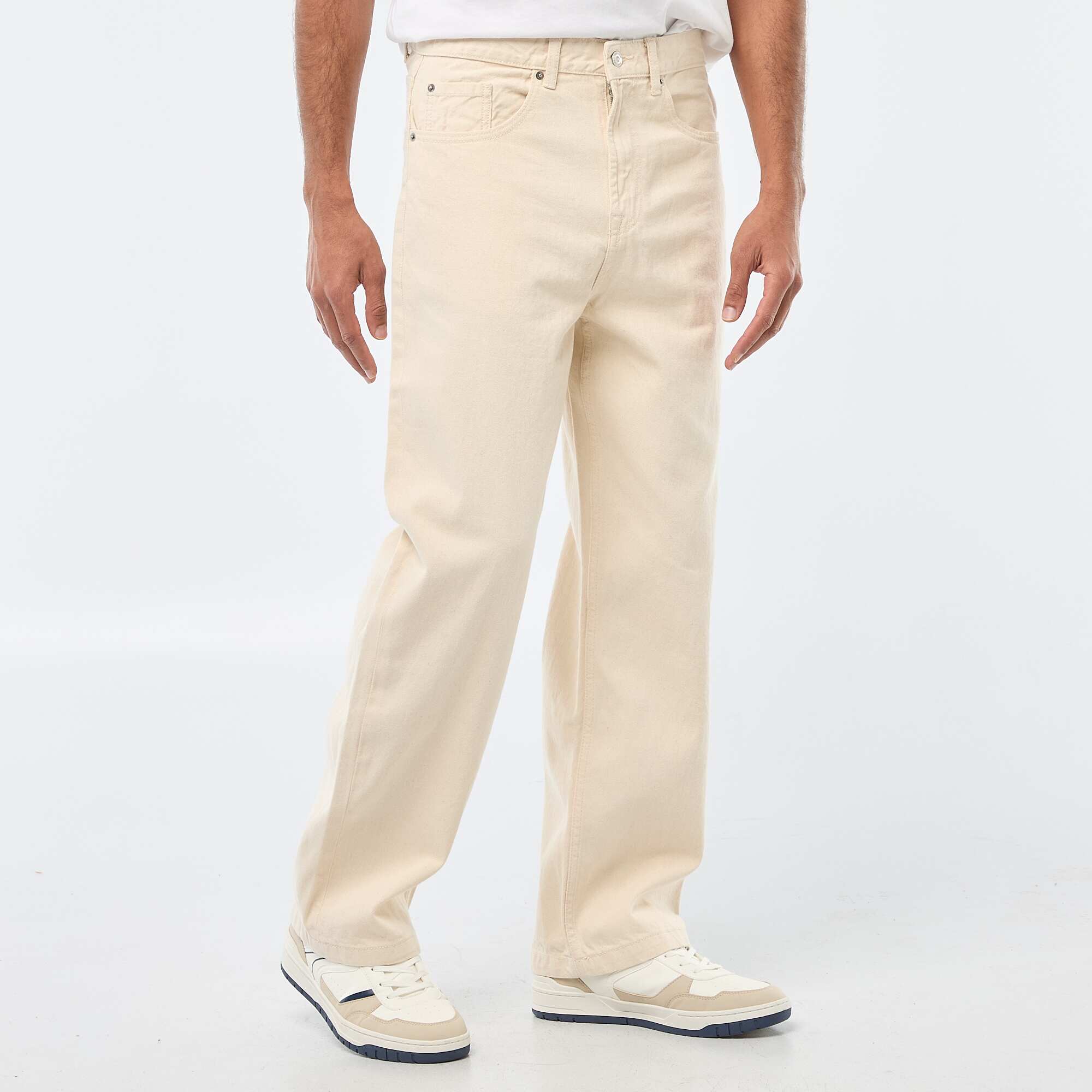 Straight Leg / Regular Fit 5-Pocket Jeans WHITE - Image 4