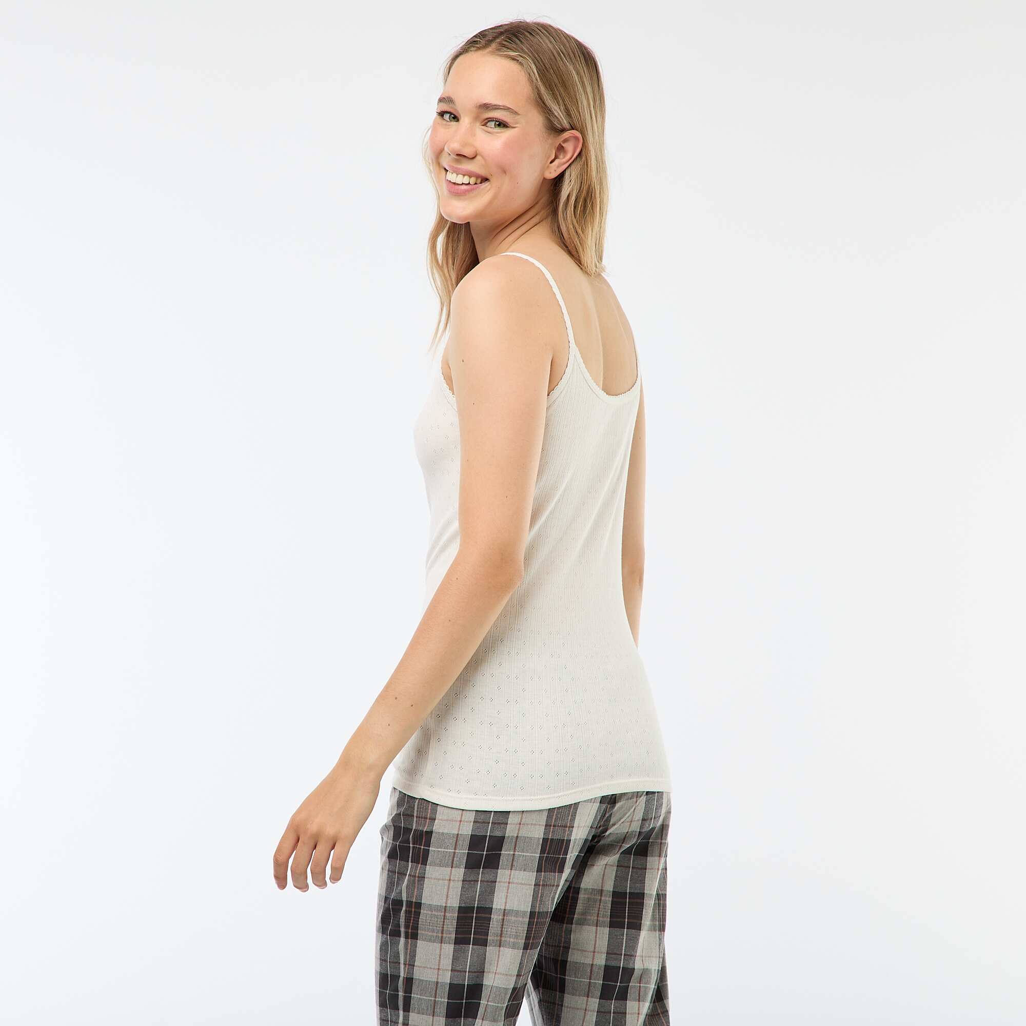 Thermo-regulating Plain Tank Top WHITE - Image 2