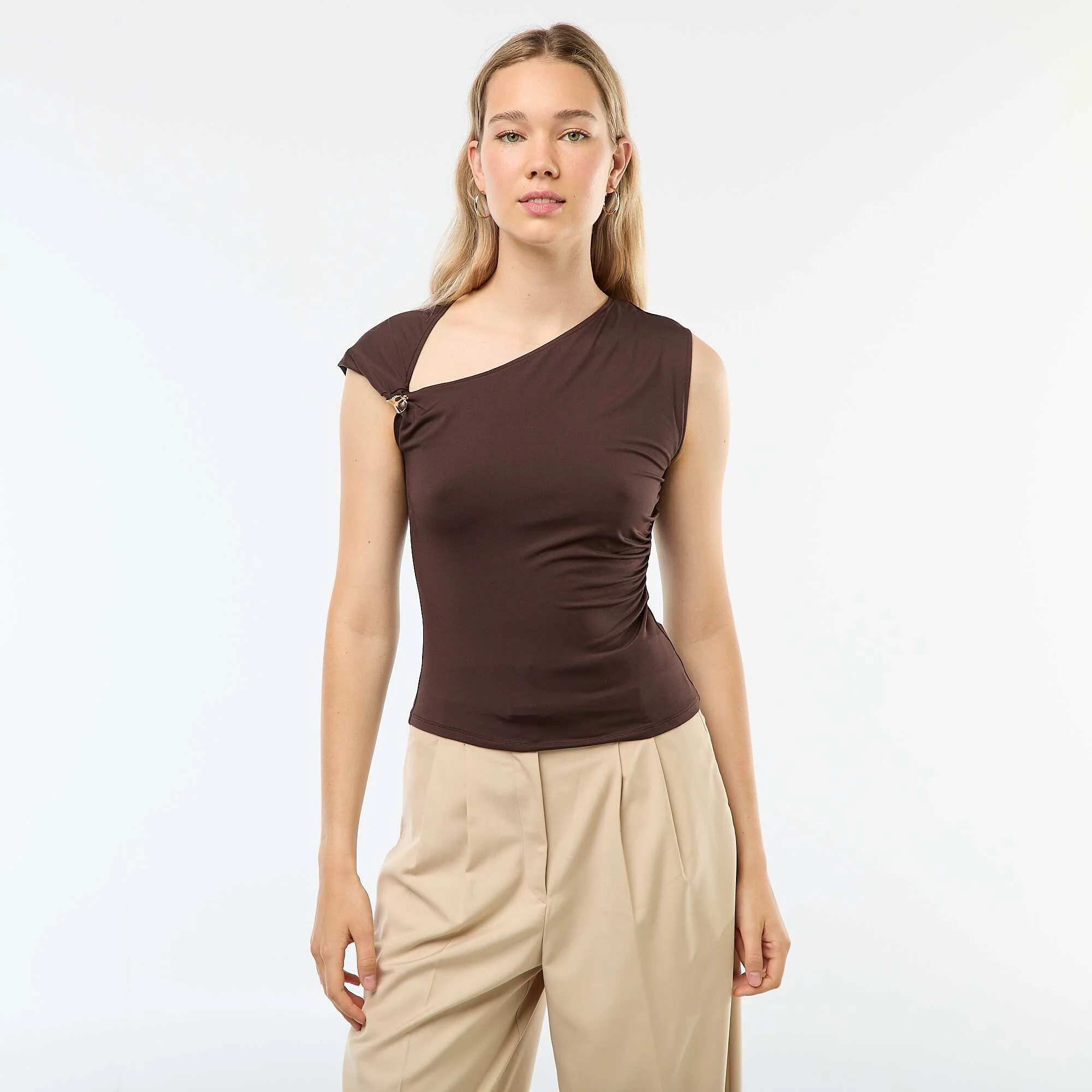 Twisted T-shirt with jewelled detail BROWN - Image 3