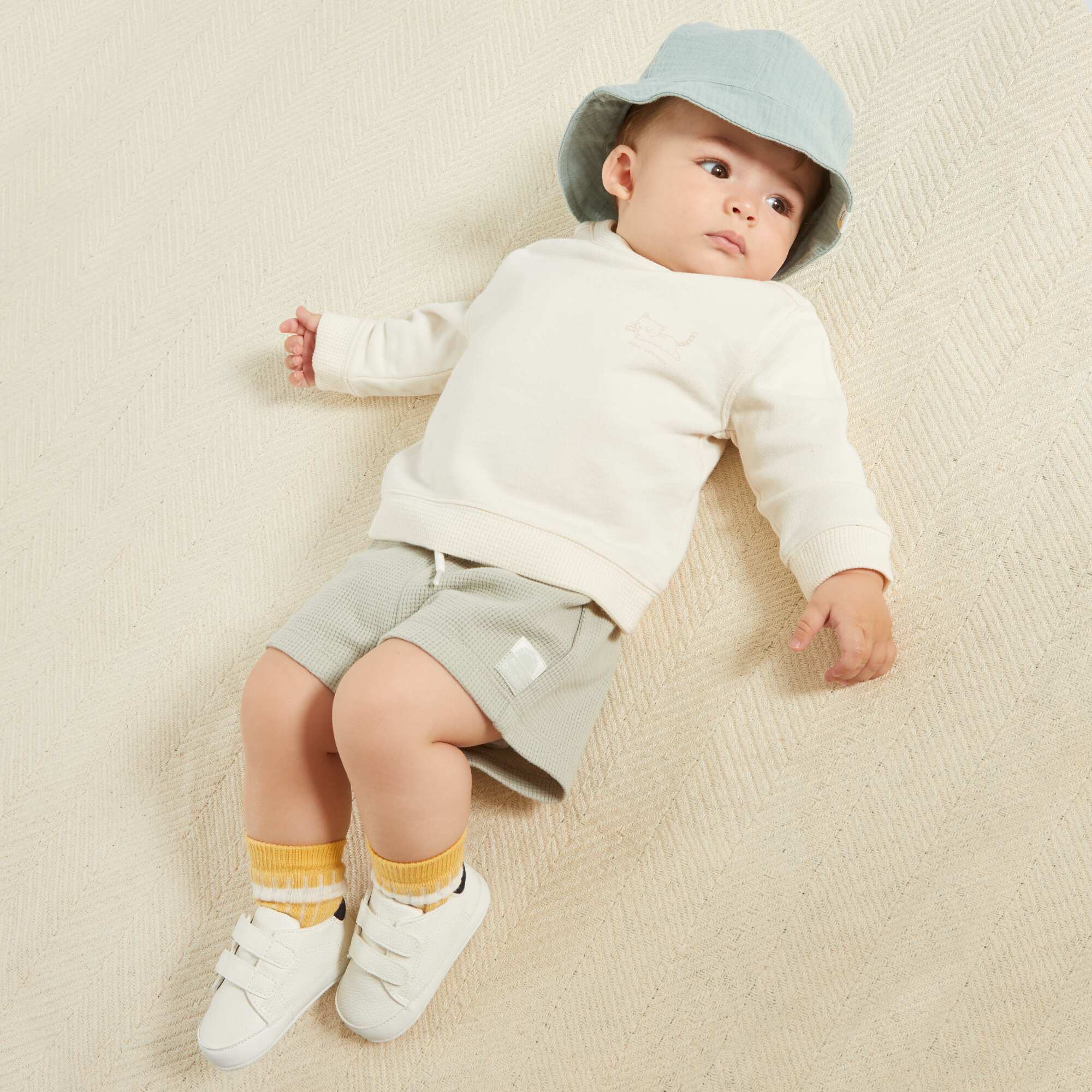 Two-tone trainers with hook and loop fastening White - Image 9