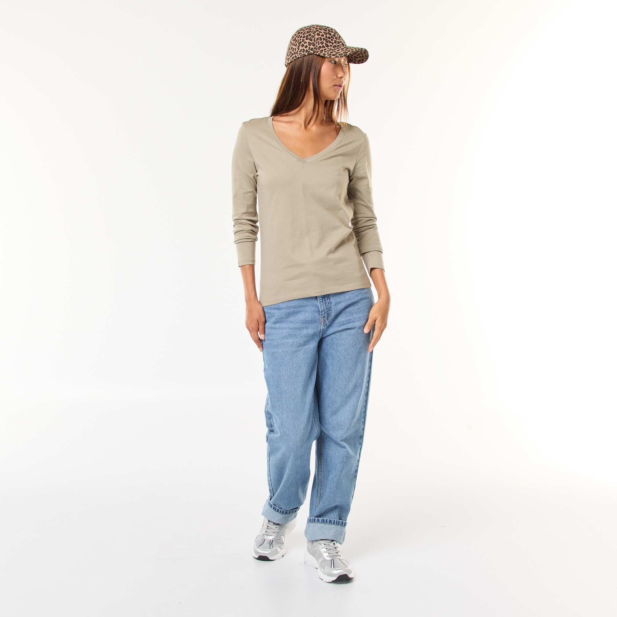 V-neck T-shirt GREEN - Image 2